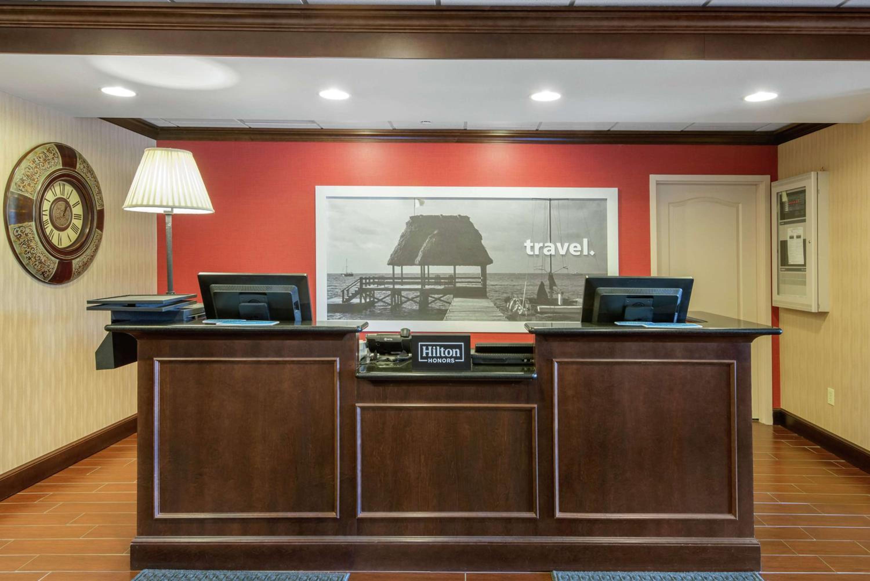 Meadville Vacations - Hampton Inn Meadville - Property Image 2