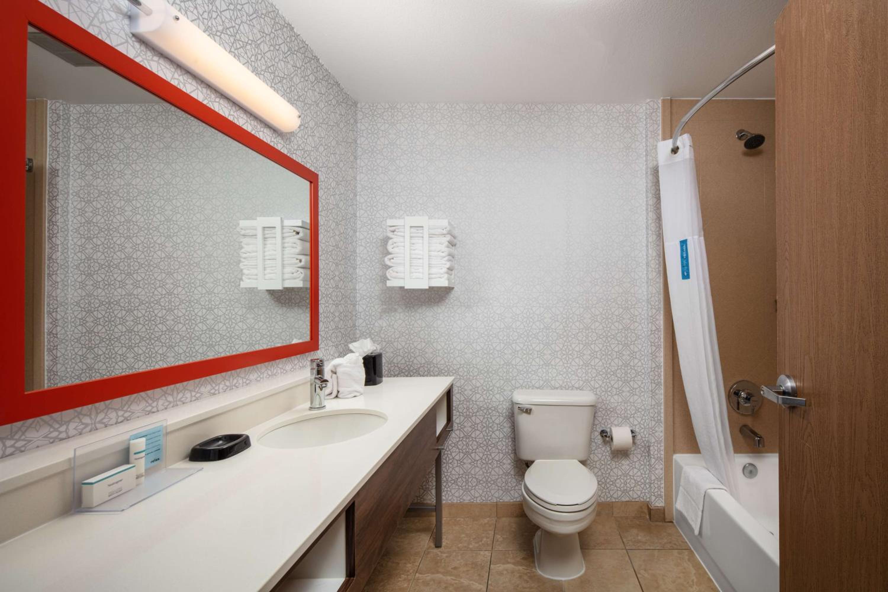 Medford Vacations - Hampton Inn Medford - Property Image 11