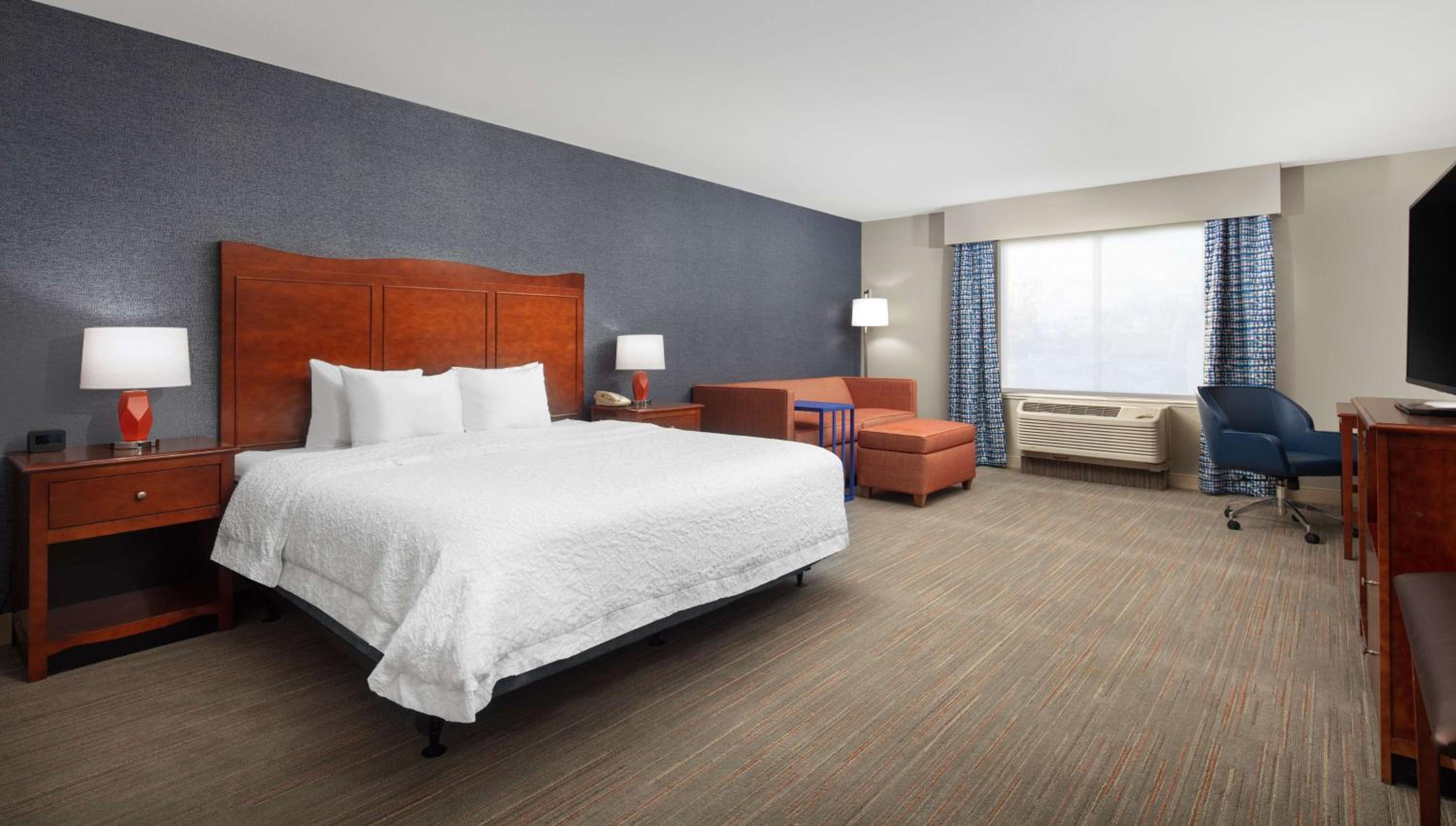 Medford Vacations - Hampton Inn Medford - Property Image 9