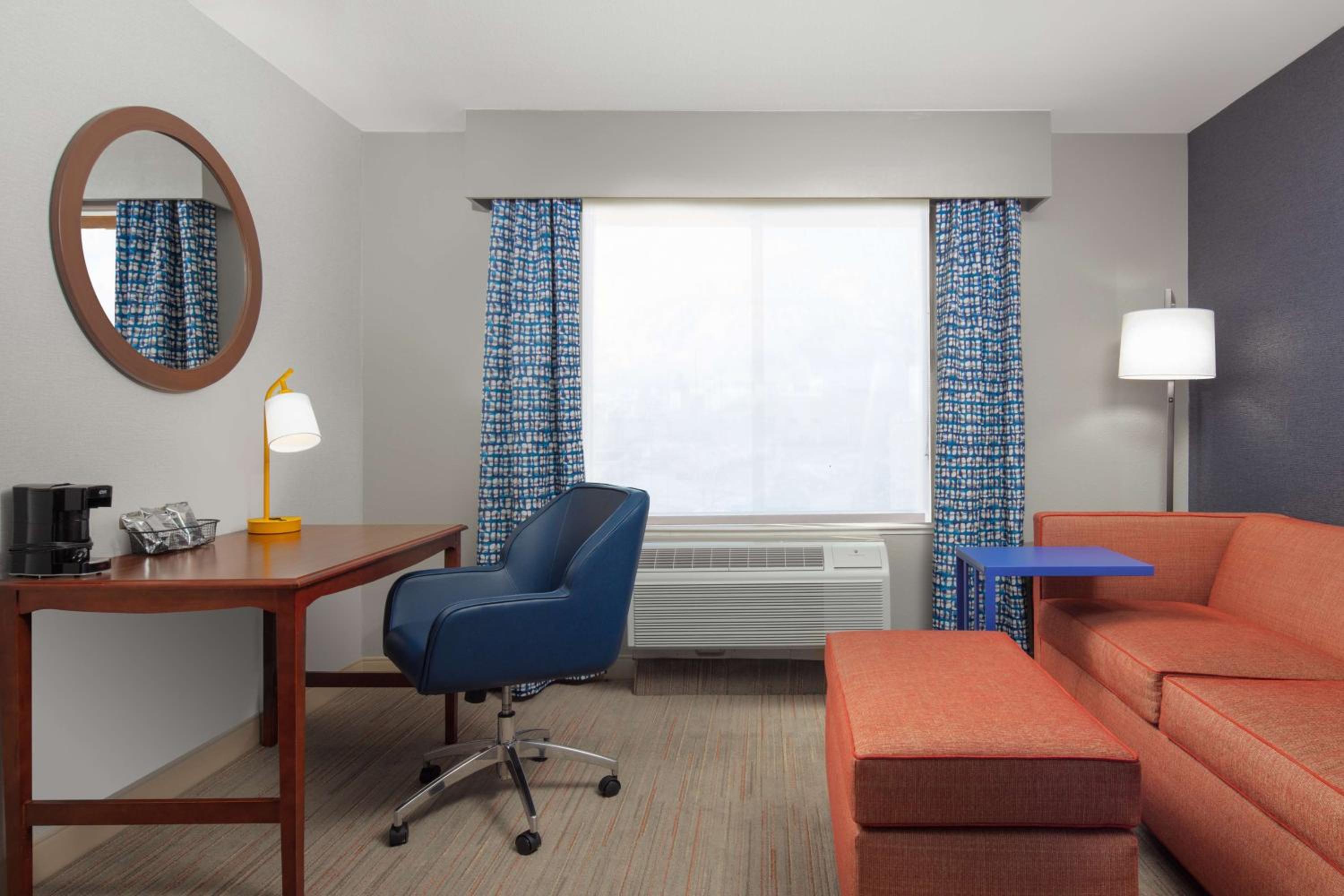 Medford Vacations - Hampton Inn Medford - Property Image 17