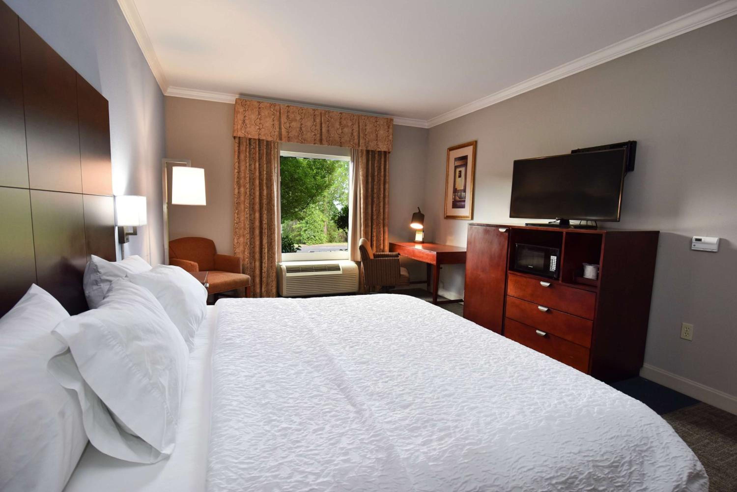 Hampton Inn Alexander City - Property Image 1