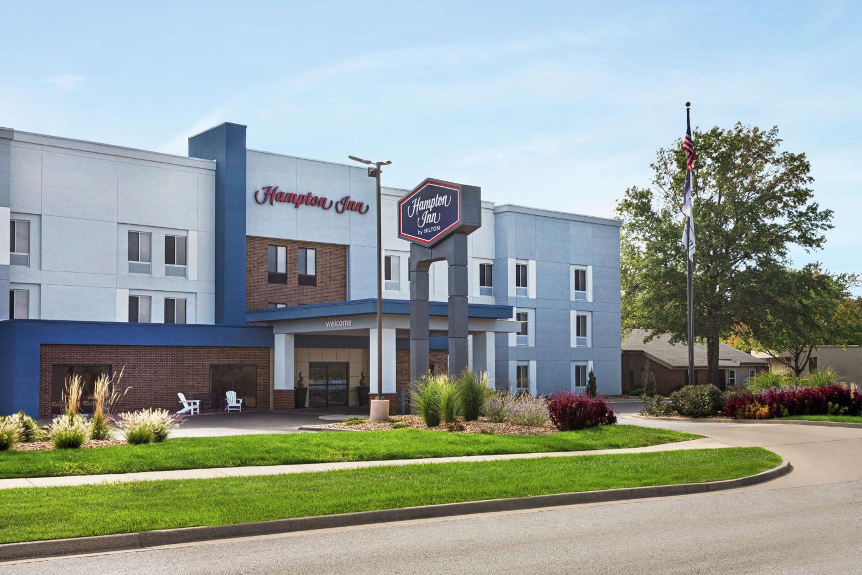 Kansas City Vacations - Hampton Inn Kansas City Blue Springs - Property Image 1