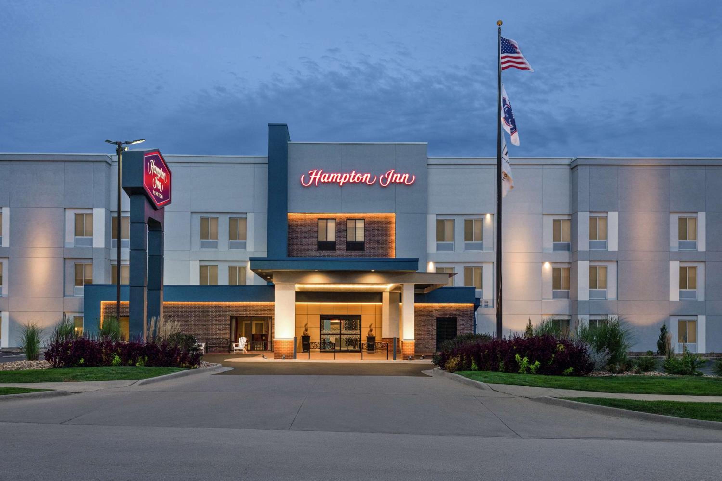 Kansas City Vacations - Hampton Inn Kansas City Blue Springs - Property Image 2