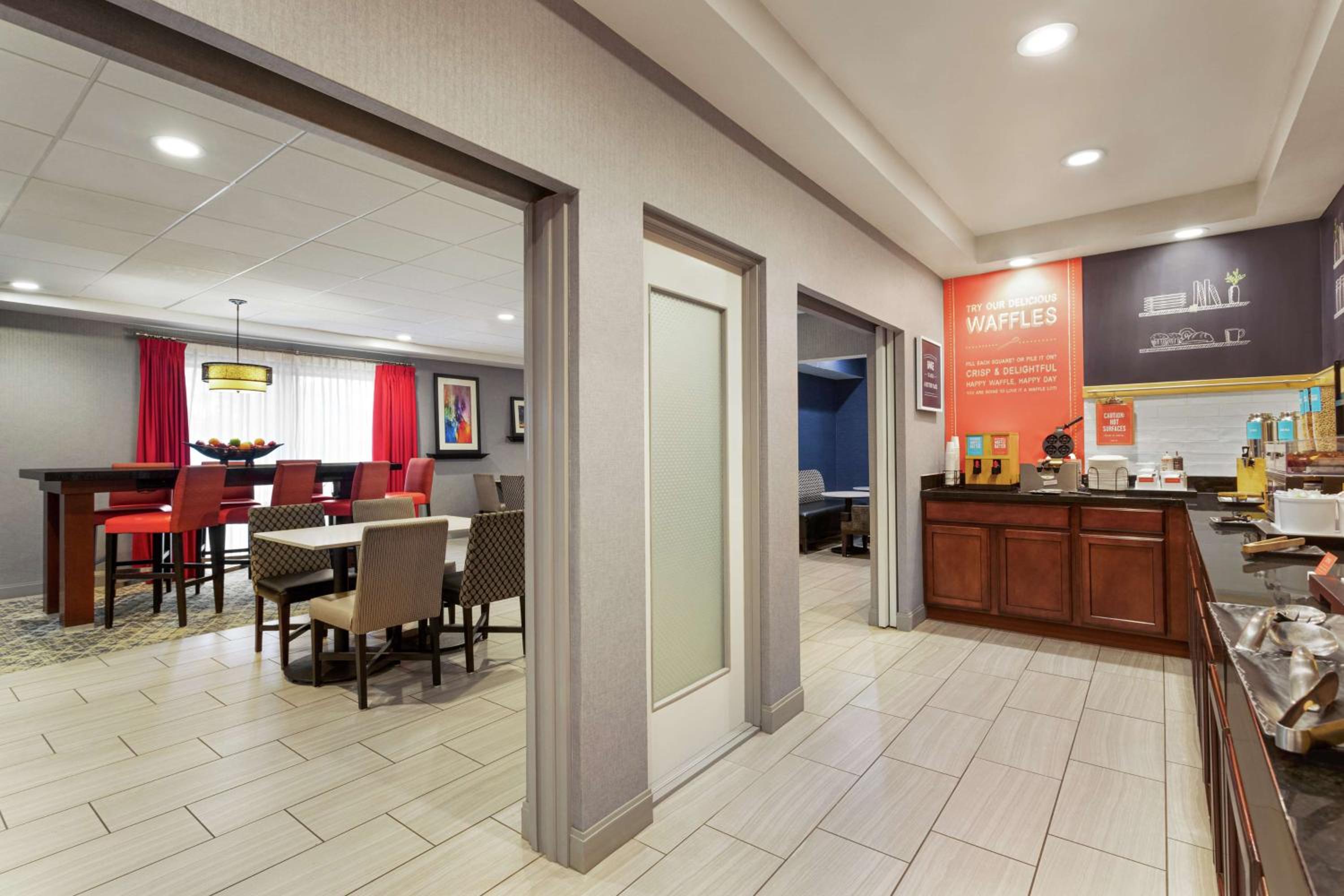 Kansas City Vacations - Hampton Inn Kansas City Blue Springs - Property Image 5