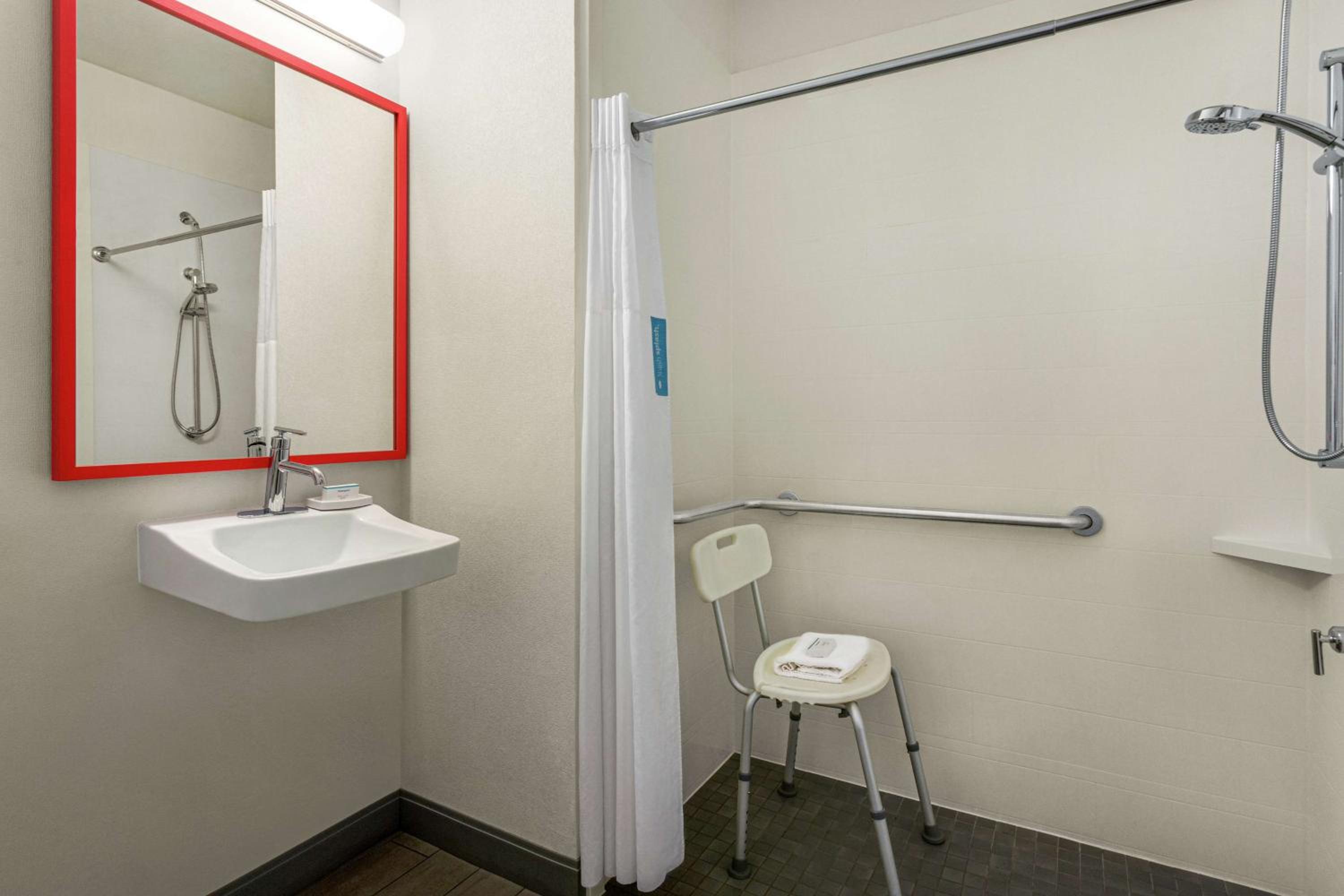 Hampton Inn Kansas City Blue Springs - Property Image 14