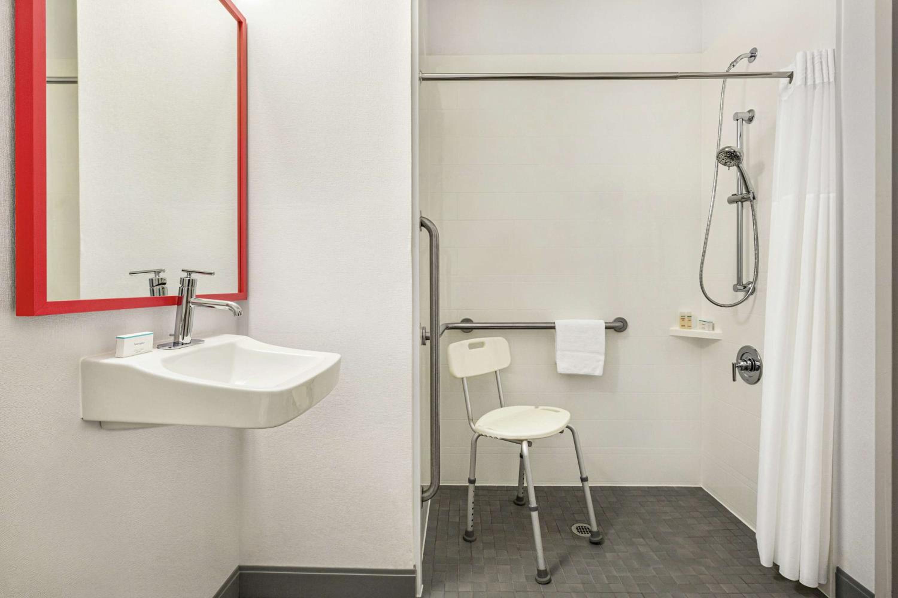 Hampton Inn Kansas City Blue Springs - Property Image 10