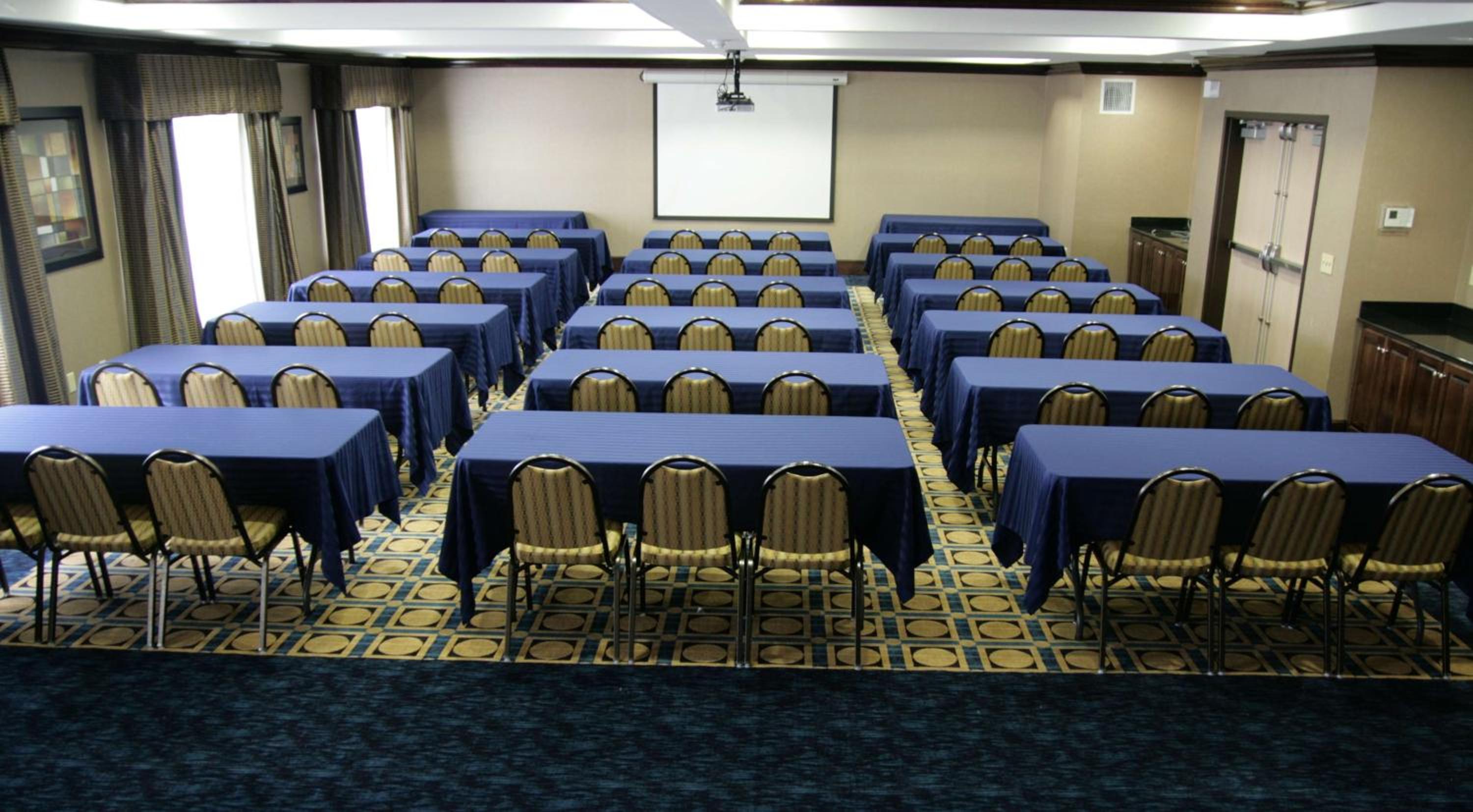 Hampton Inn Olathe - Property Image 39