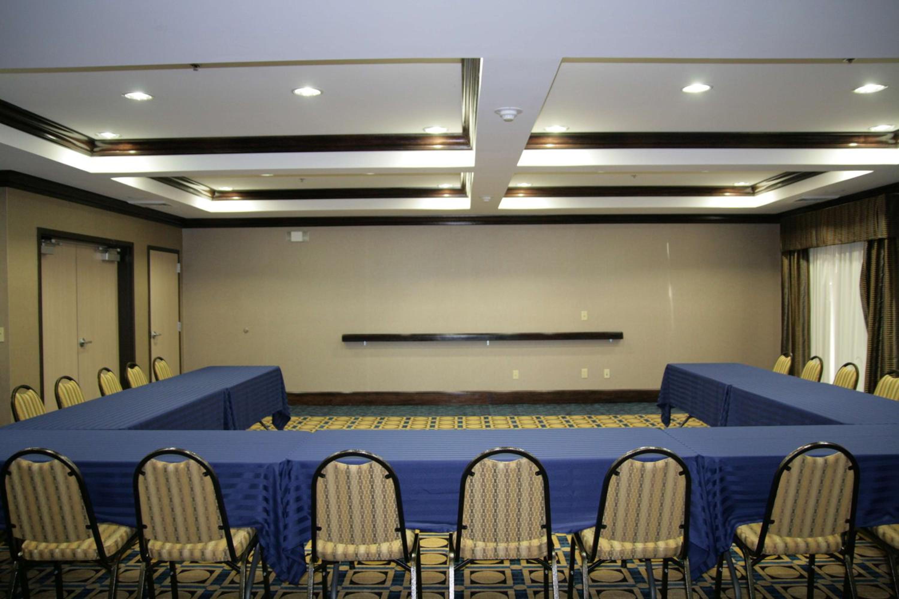 Hampton Inn Olathe - Property Image 40