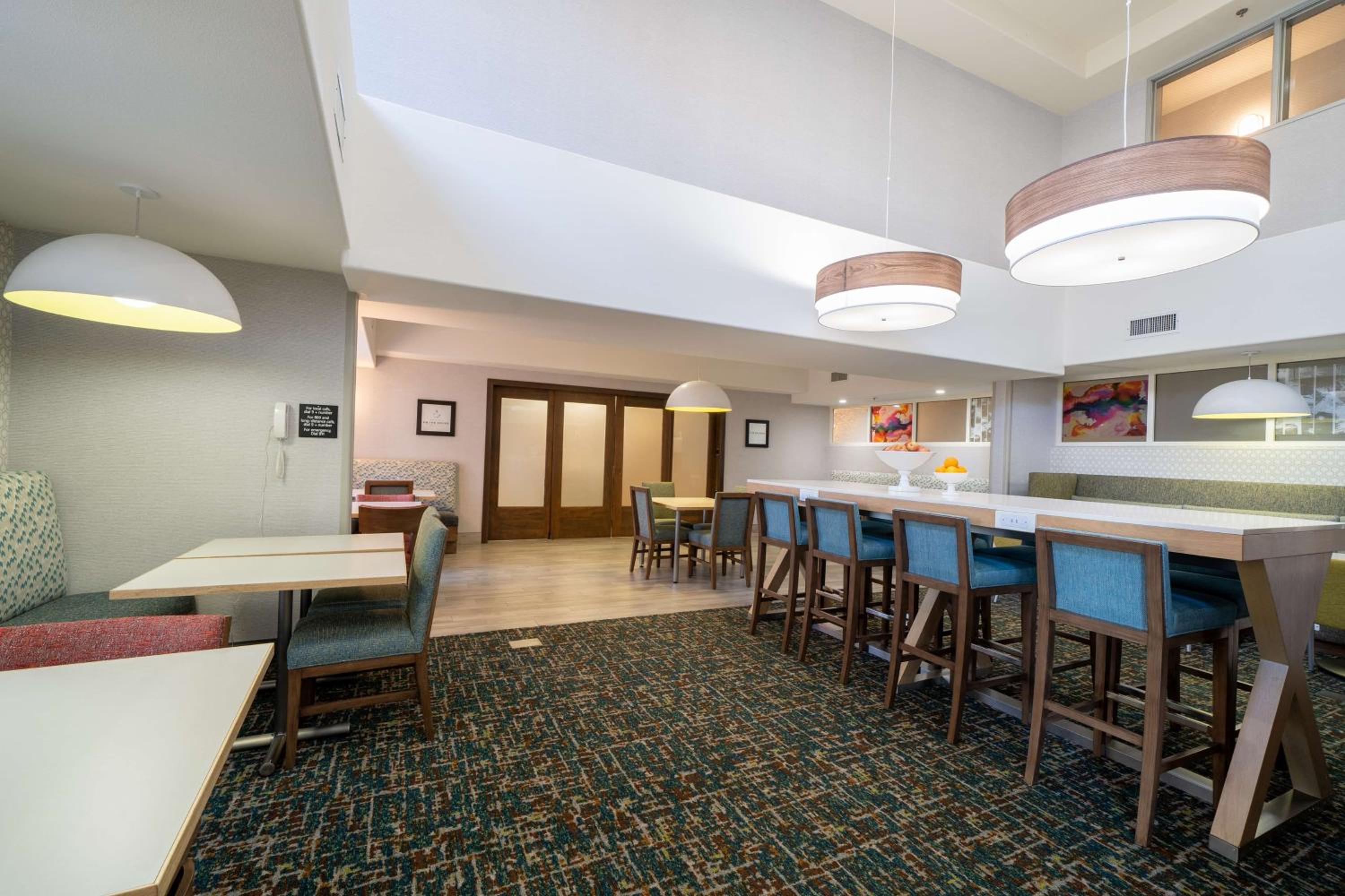 Modesto Vacations - Hampton Inn Suites Modesto - Salida - Property Image 2