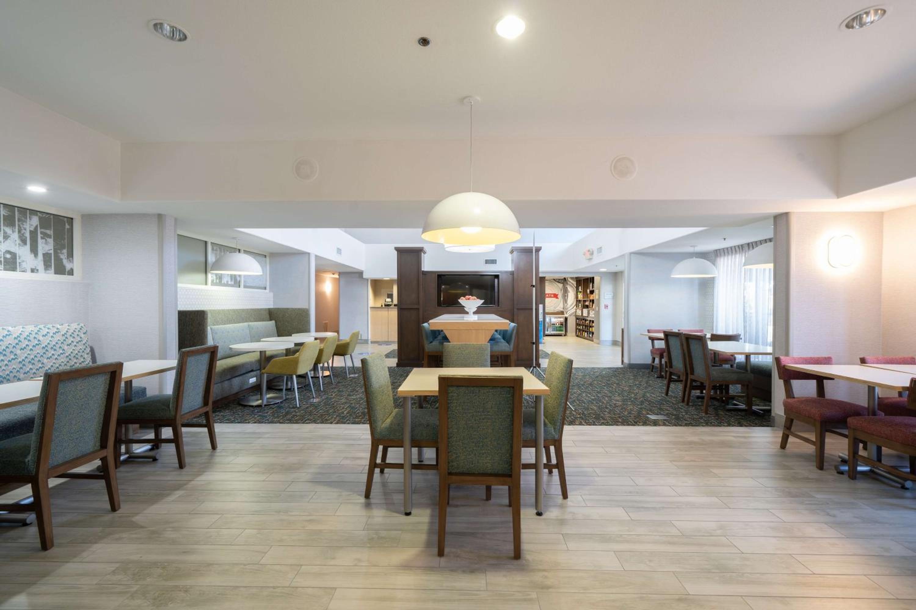 Modesto Vacations - Hampton Inn Suites Modesto - Salida - Property Image 4