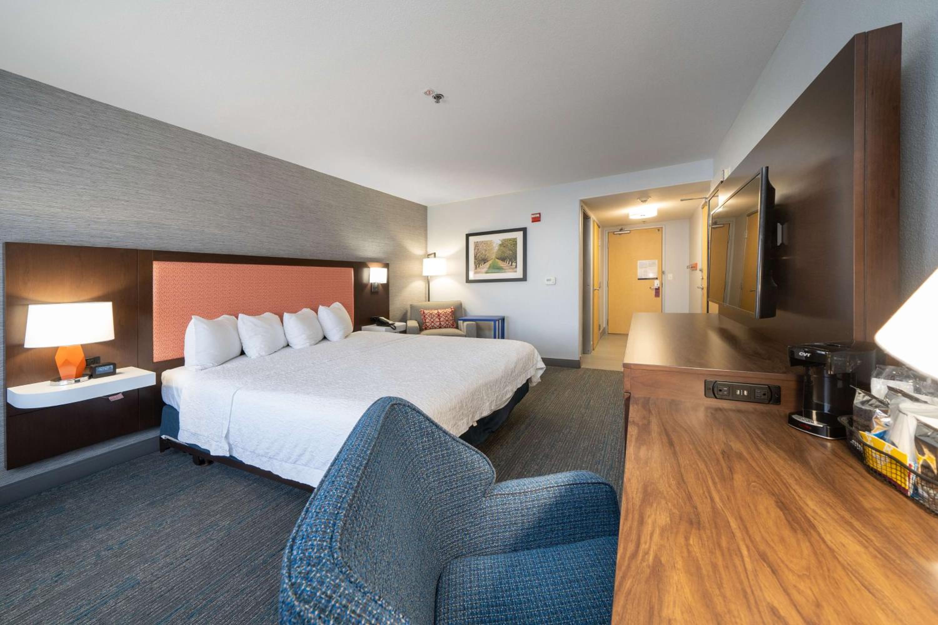 Modesto Vacations - Hampton Inn Suites Modesto - Salida - Property Image 10