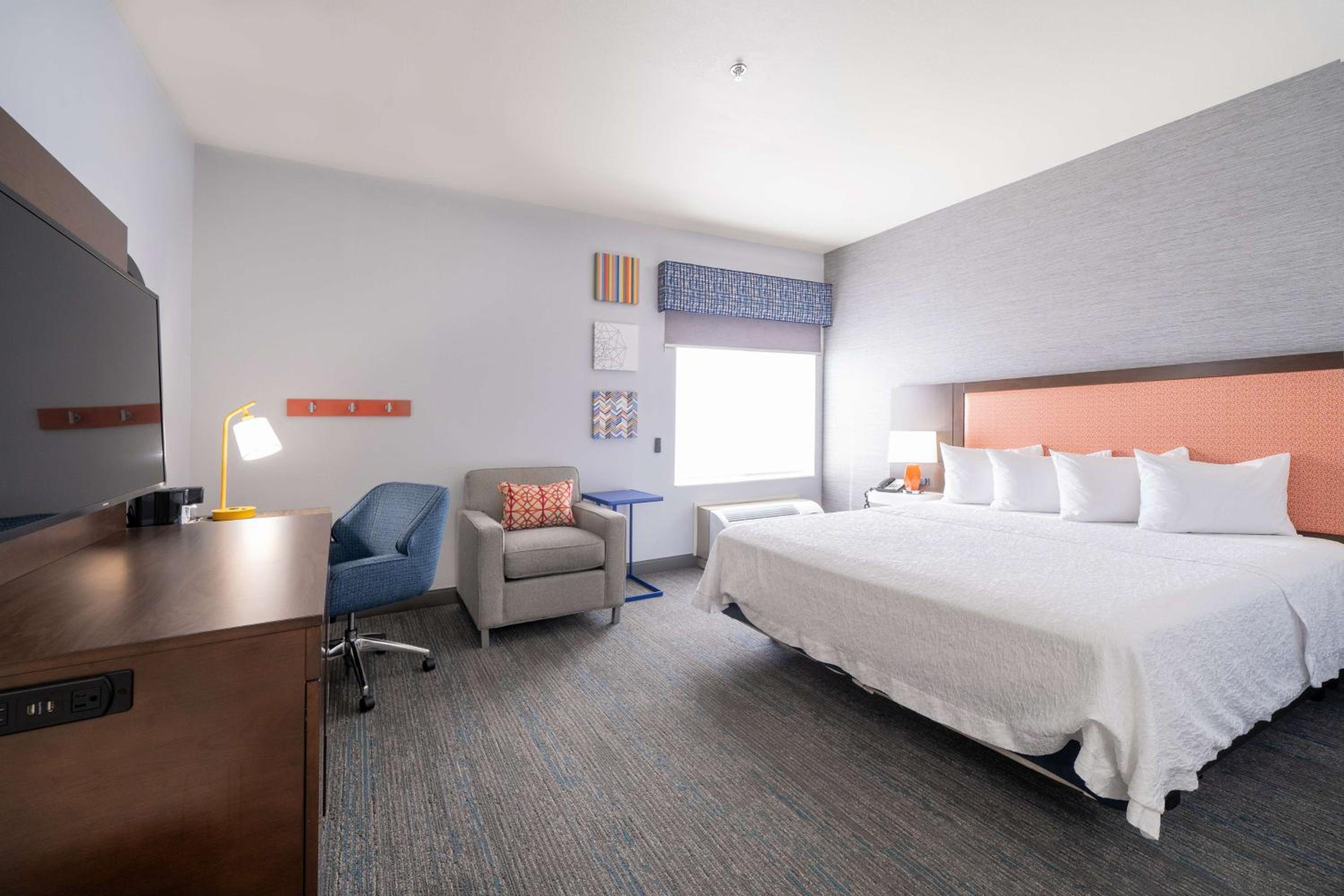 Modesto Vacations - Hampton Inn Suites Modesto - Salida - Property Image 1
