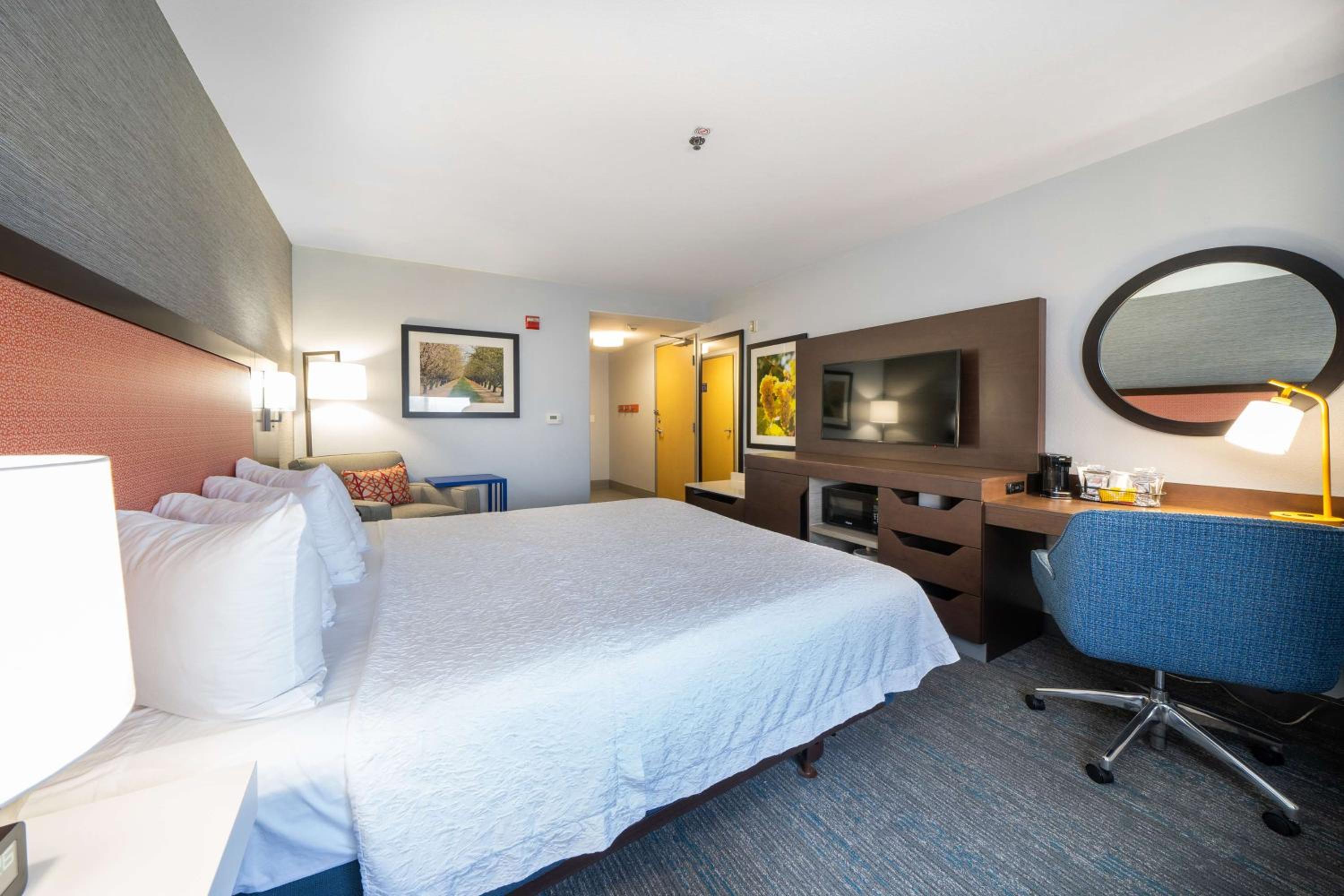 Modesto Vacations - Hampton Inn Suites Modesto - Salida - Property Image 24