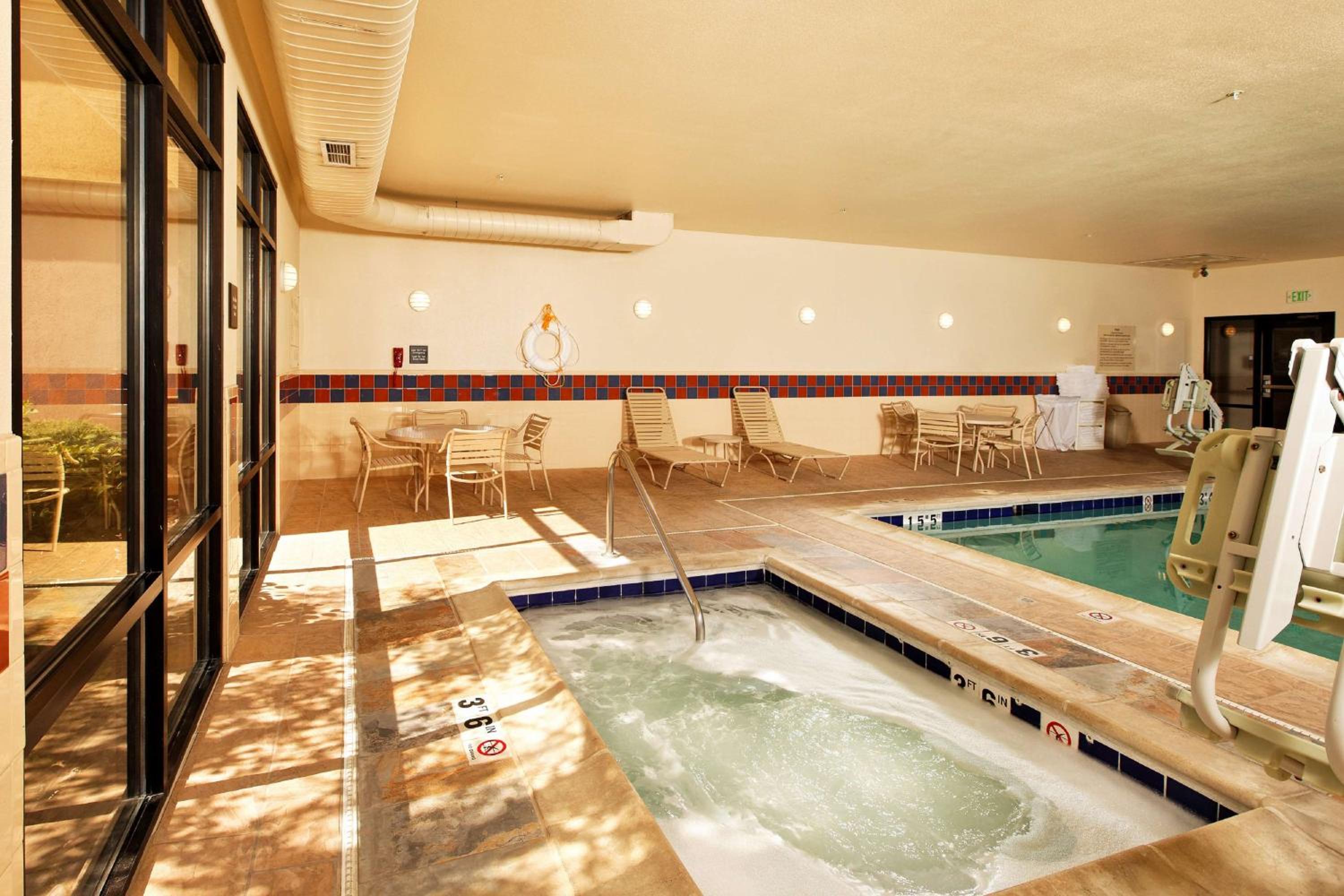 Montrose Vacations - Hampton Inn Montrose - Property Image 11