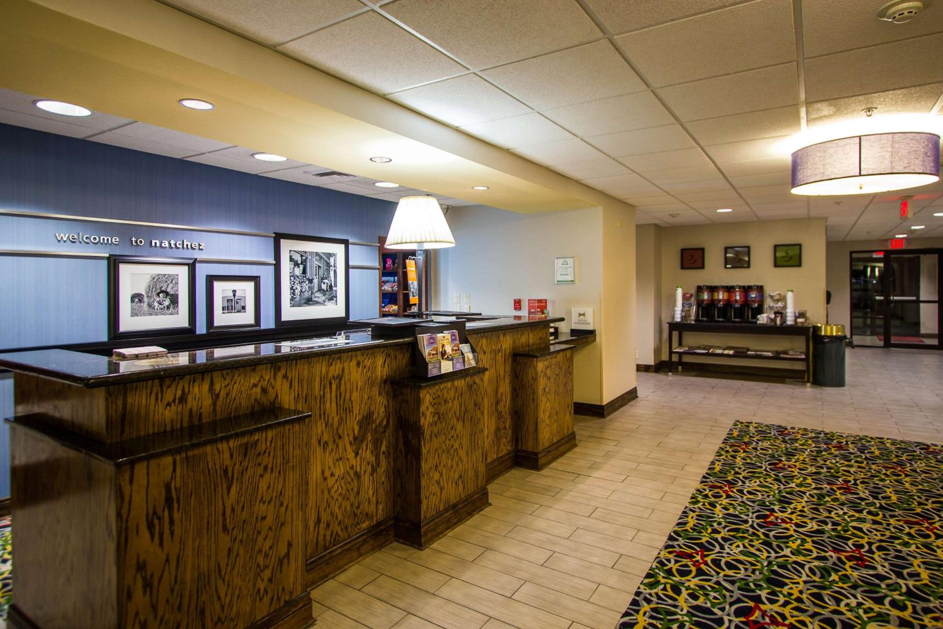 Natchez Vacations - Hampton Inn  Suites Natchez - Property Image 4