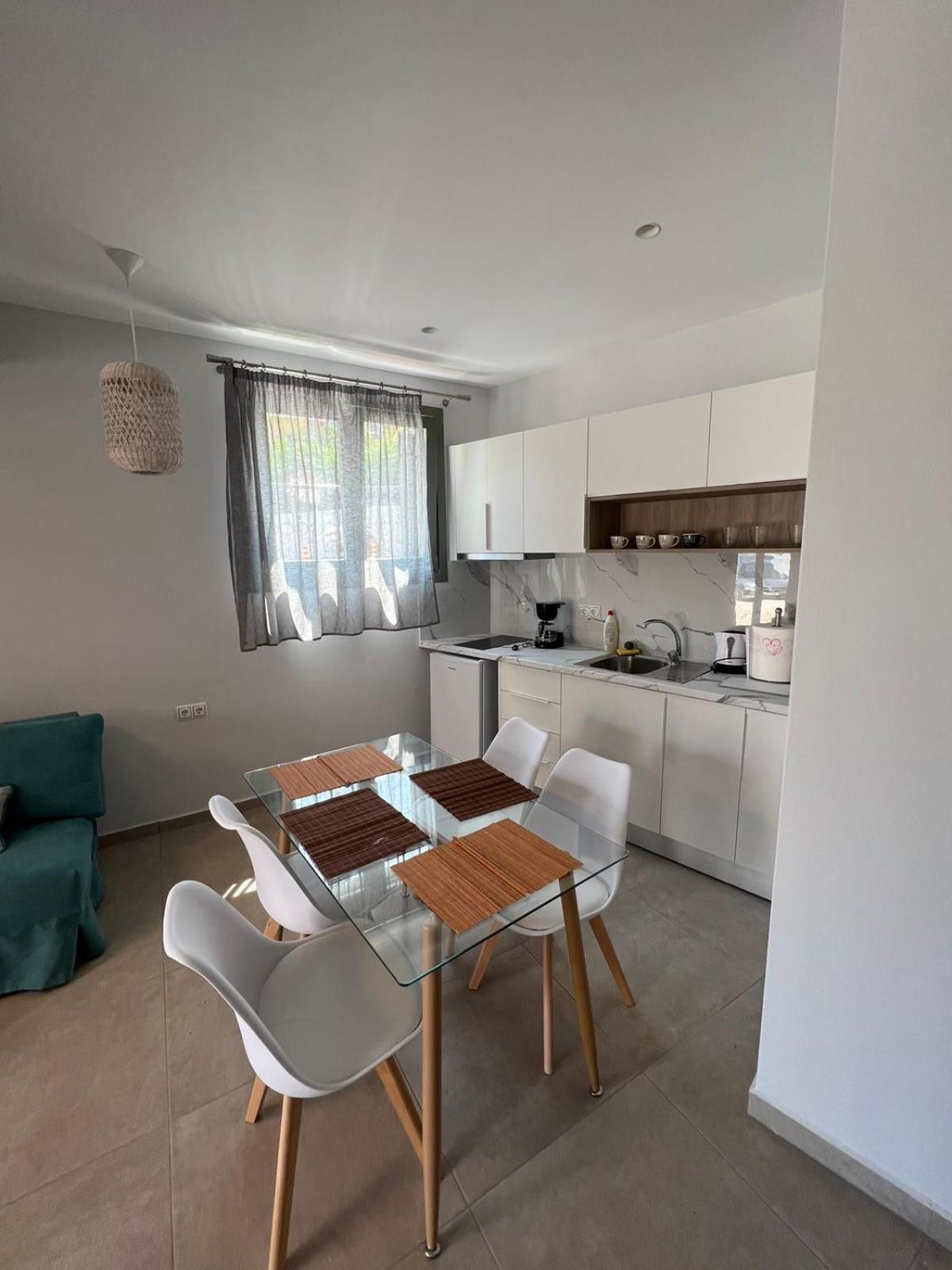ANAX APARTMENTS PARGA