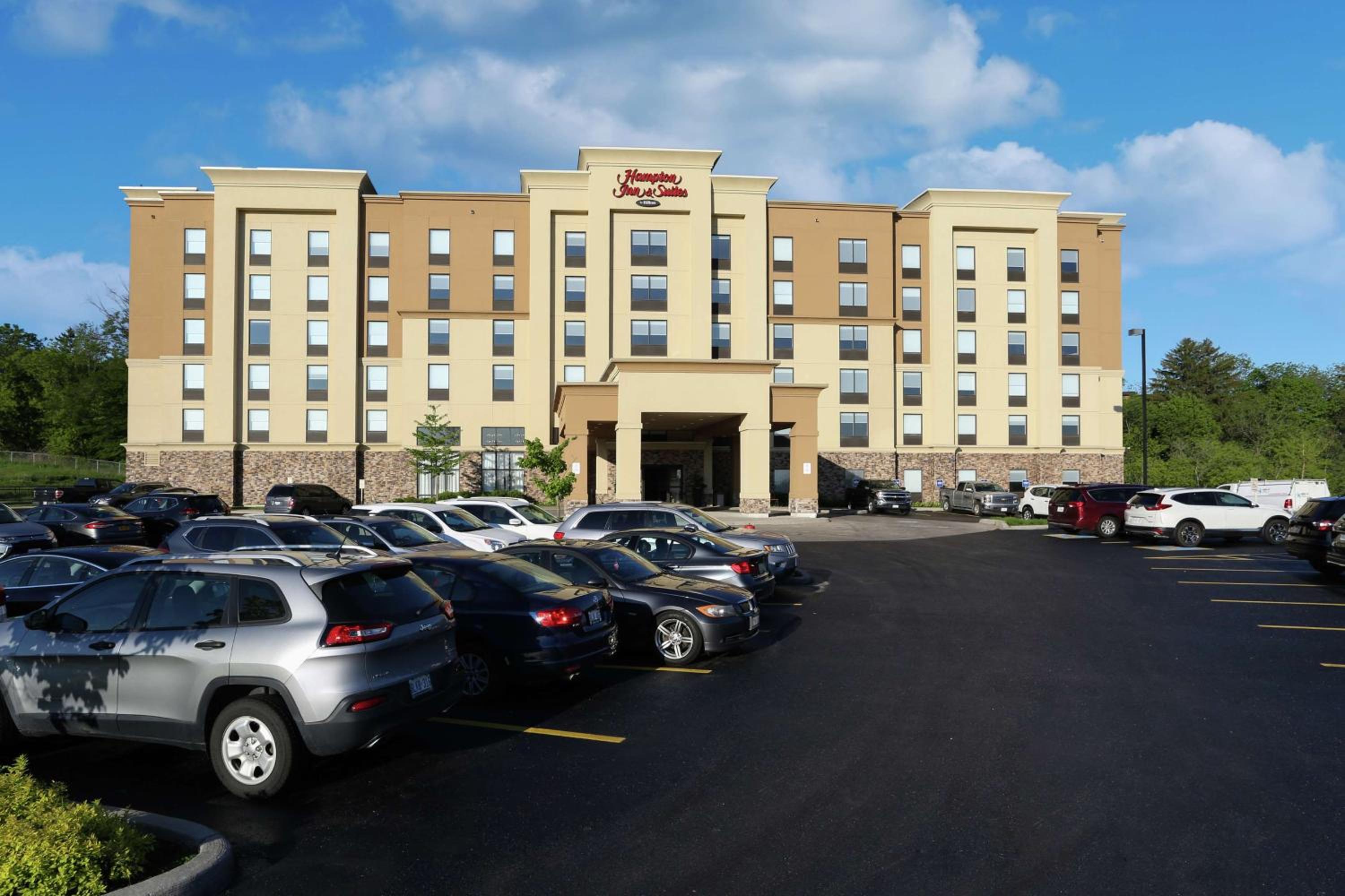 Barrie Vacations - Hampton Inn  Suites by Hilton Barrie - Property Image 42