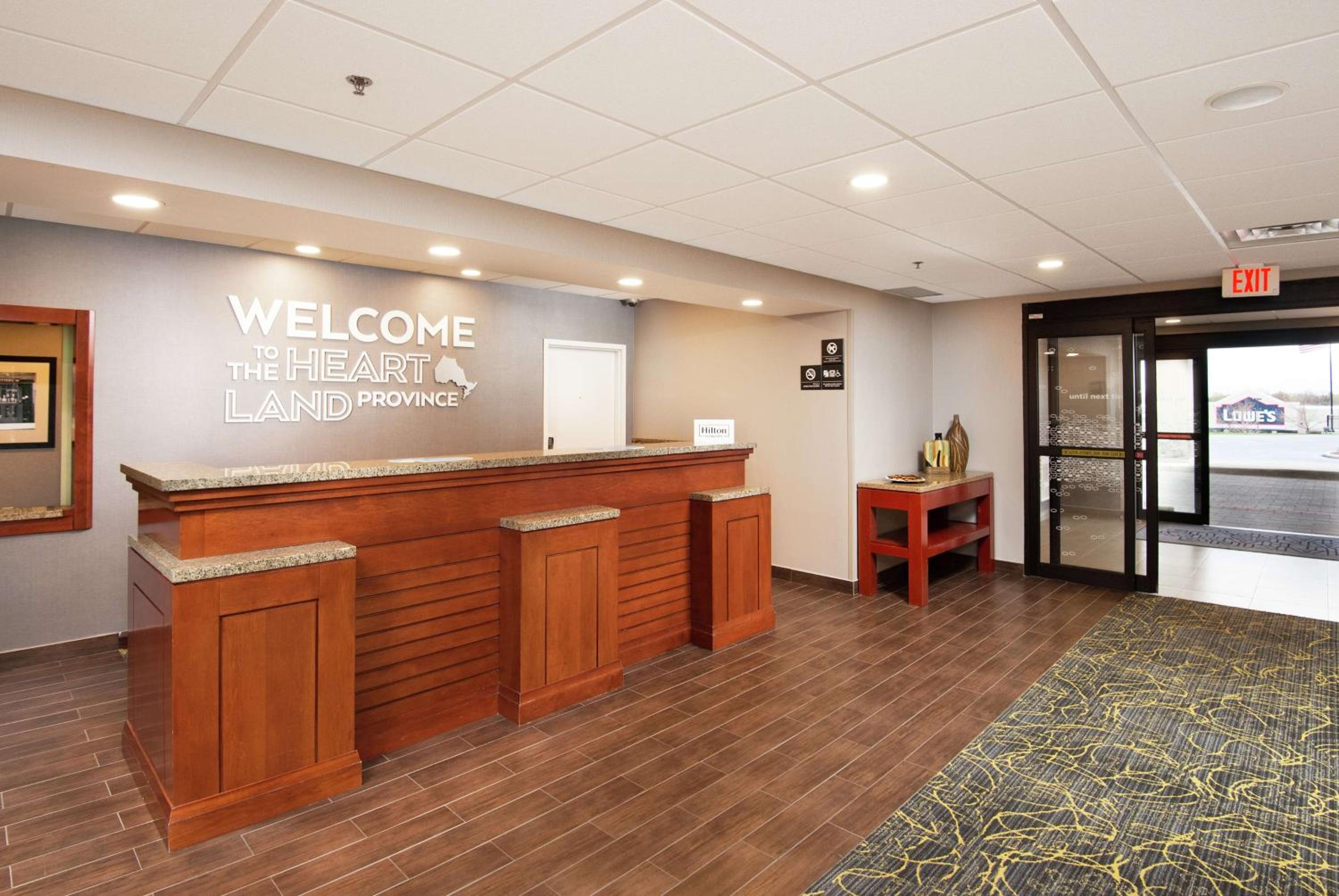 Barrie Vacations - Hampton Inn  Suites by Hilton Barrie - Property Image 11