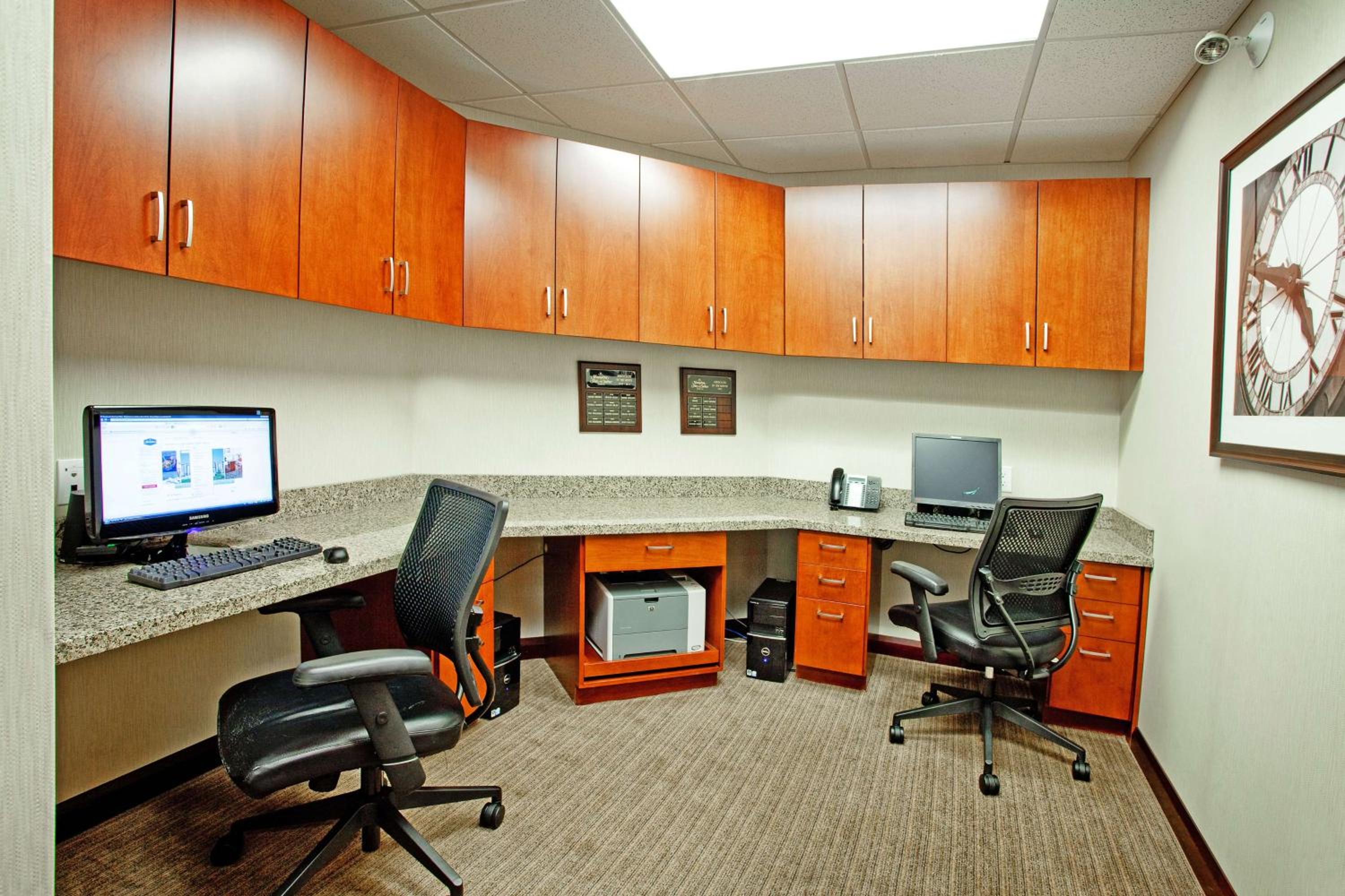 Barrie Vacations - Hampton Inn  Suites by Hilton Barrie - Property Image 40