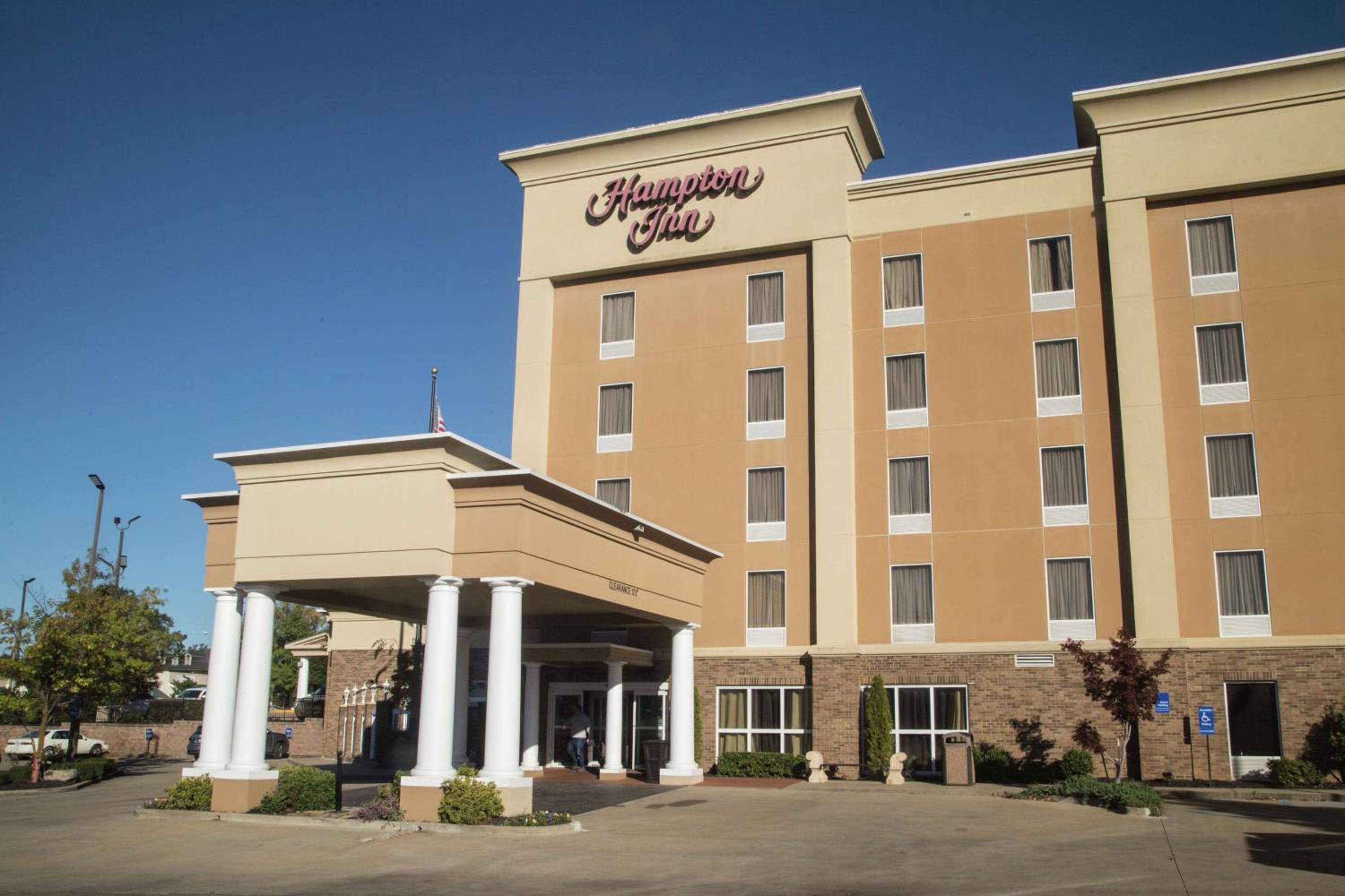 Batesville Vacations - Hampton Inn Oxford-West - Property Image 1
