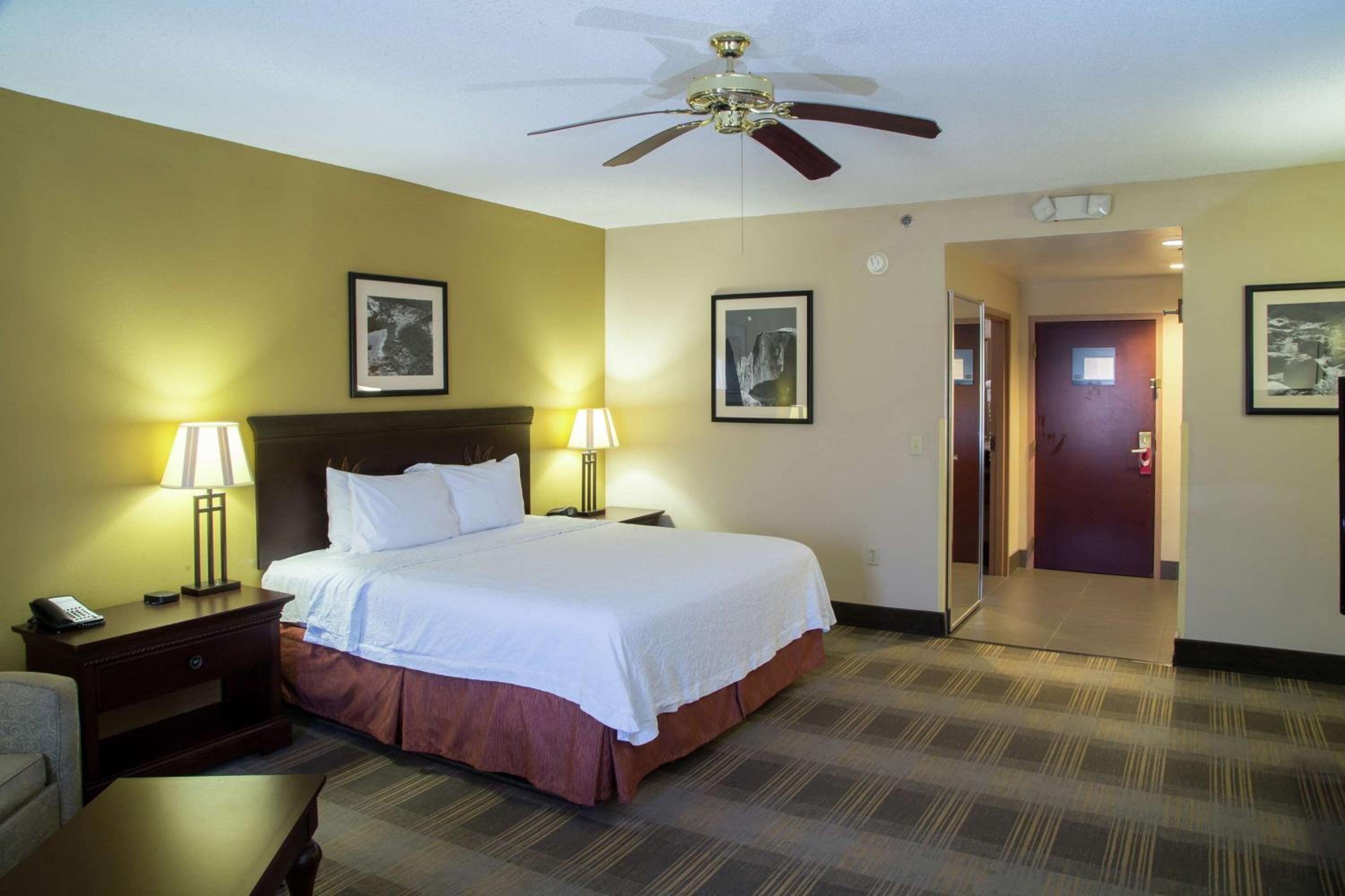 Batesville Vacations - Hampton Inn Oxford-West - Property Image 4