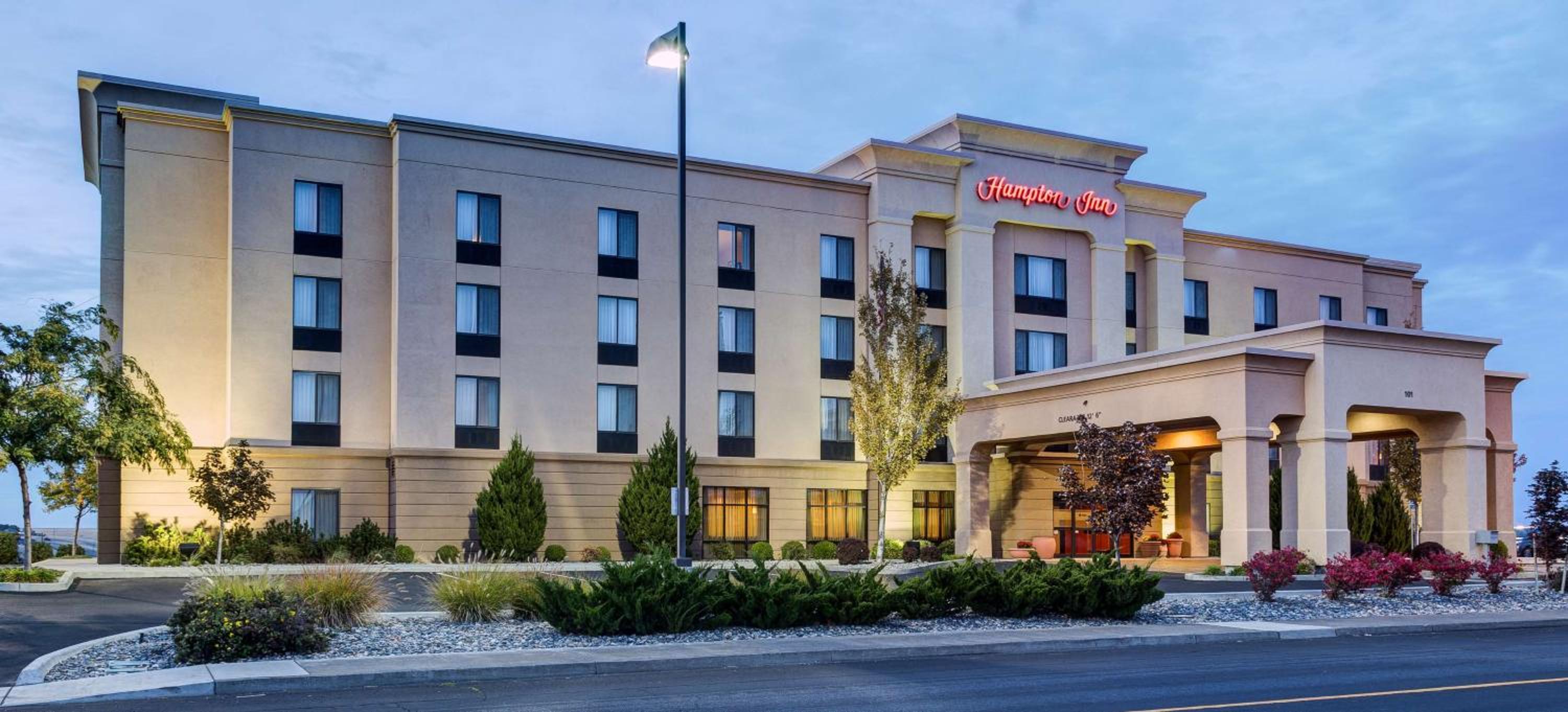 Pendleton Vacations - Hampton Inn Pendleton - Property Image 10