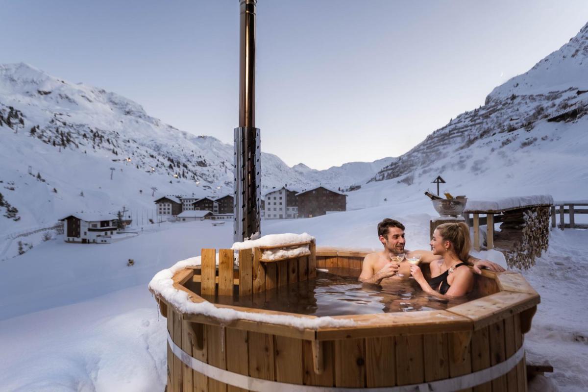 Jacuzzi