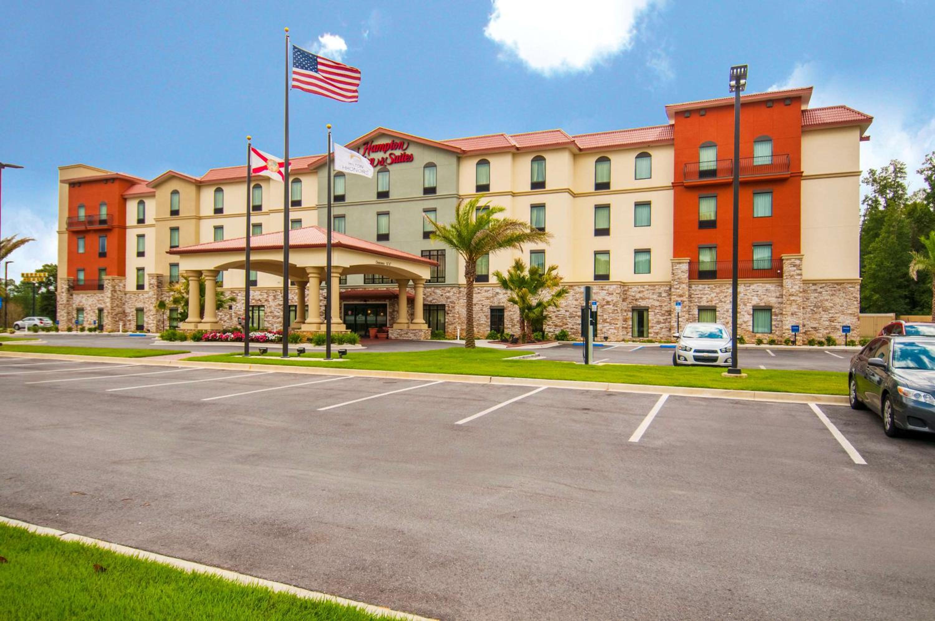 Hotel Hampton Inn & Suites Pensacola/I-10 Pine Forest Road - Image 1