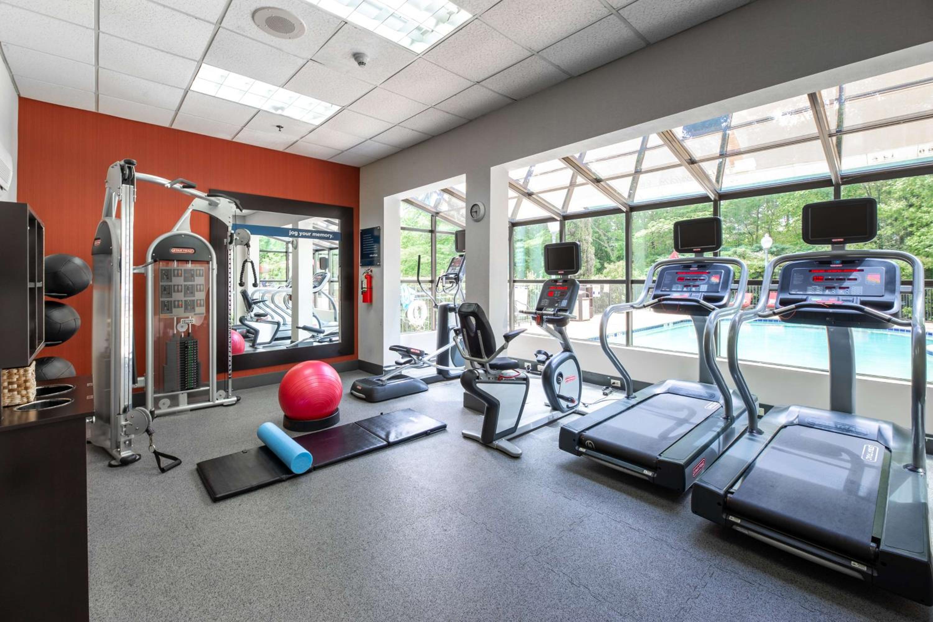 Hampton Inn Suites Raleigh Cary Lenovo Center - Property Image 47