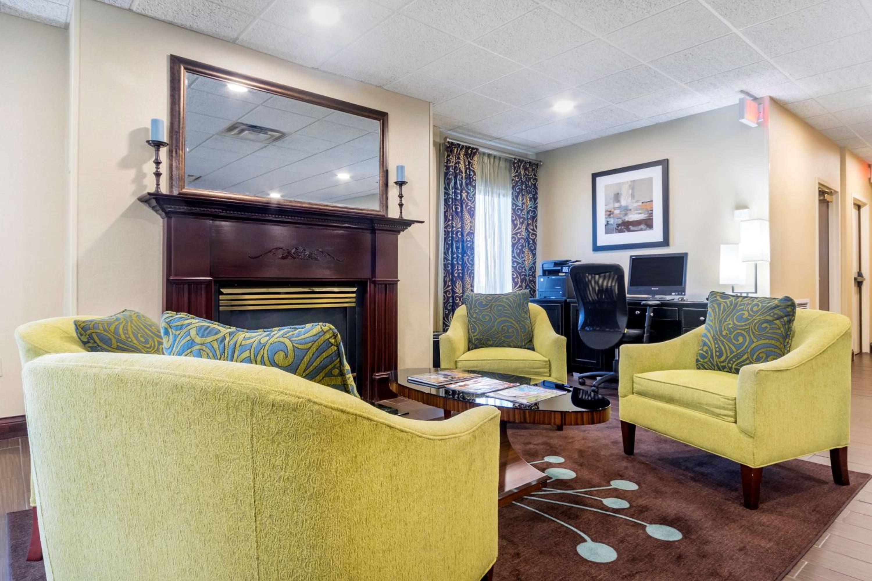 Berea Vacations - Hampton Inn Richmond KY - Property Image 5
