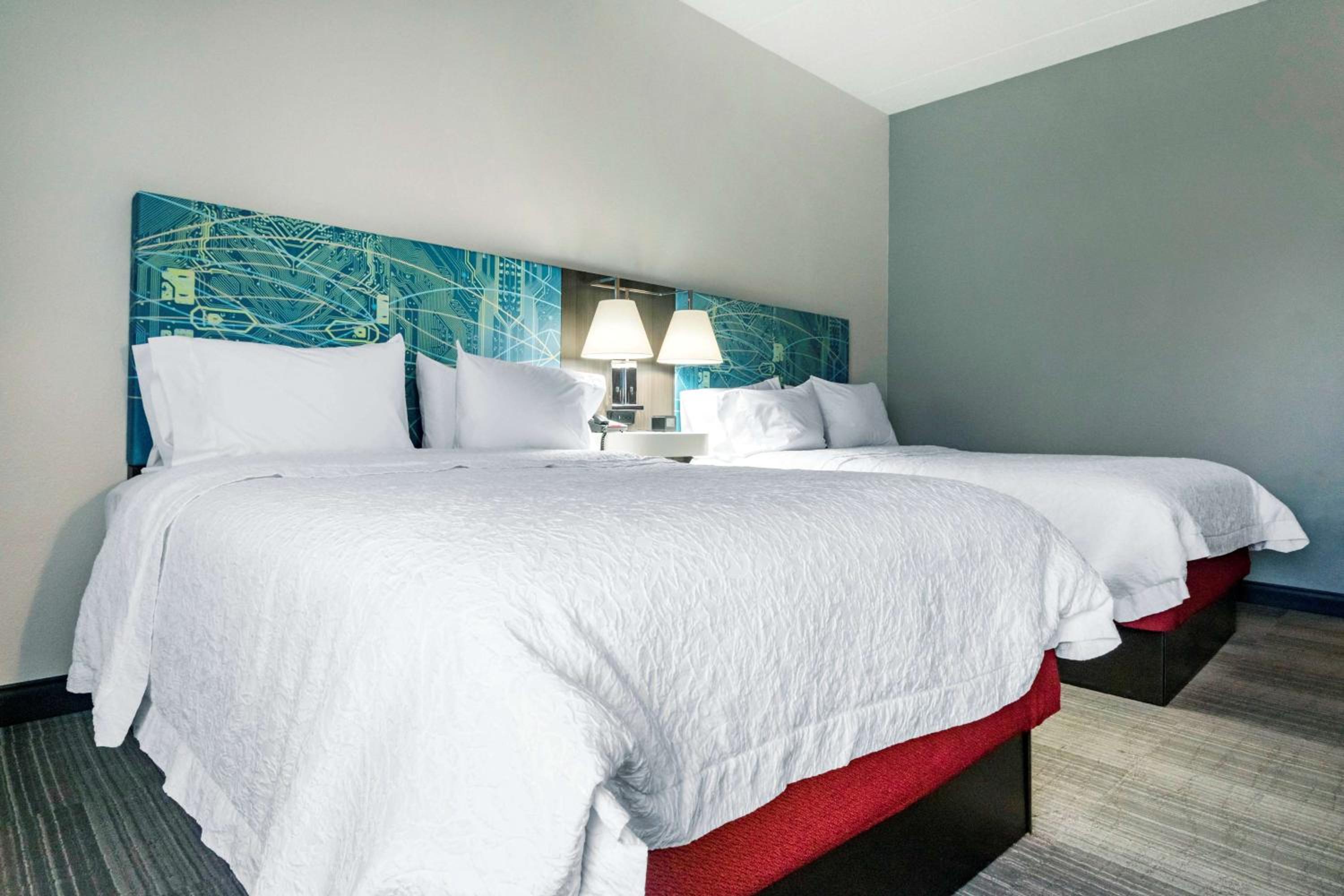 Richmond Vacations - Hampton Inn Richmond KY - Property Image 5