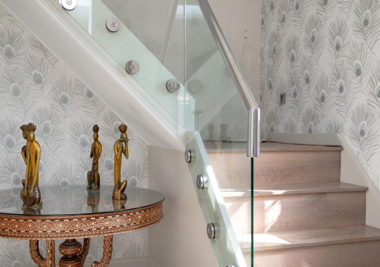 5 Bed in Orford oc-pav