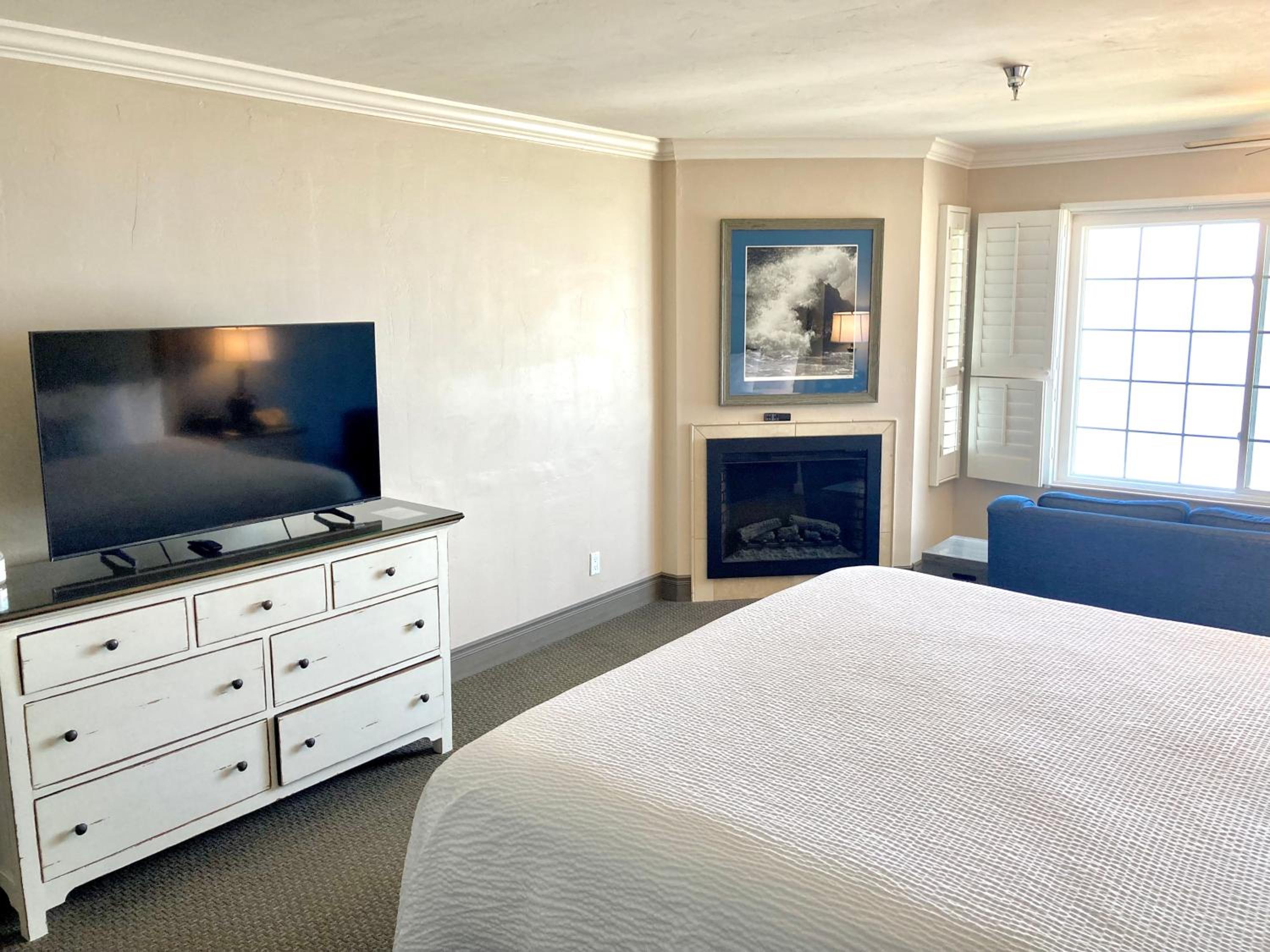 Sand Pebbles Inn