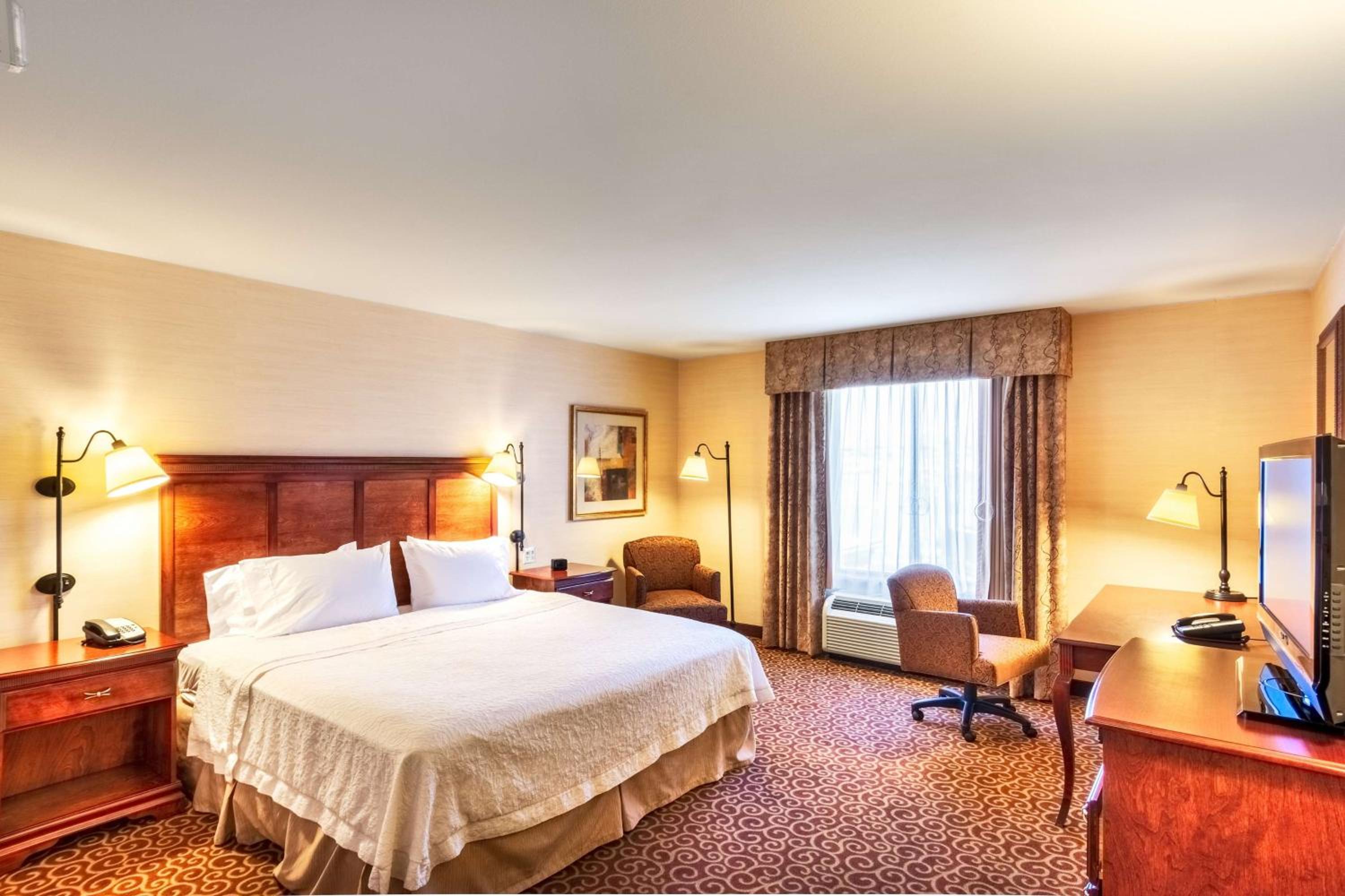 Rawlins Vacations - Hampton Inn Rawlins - Property Image 8