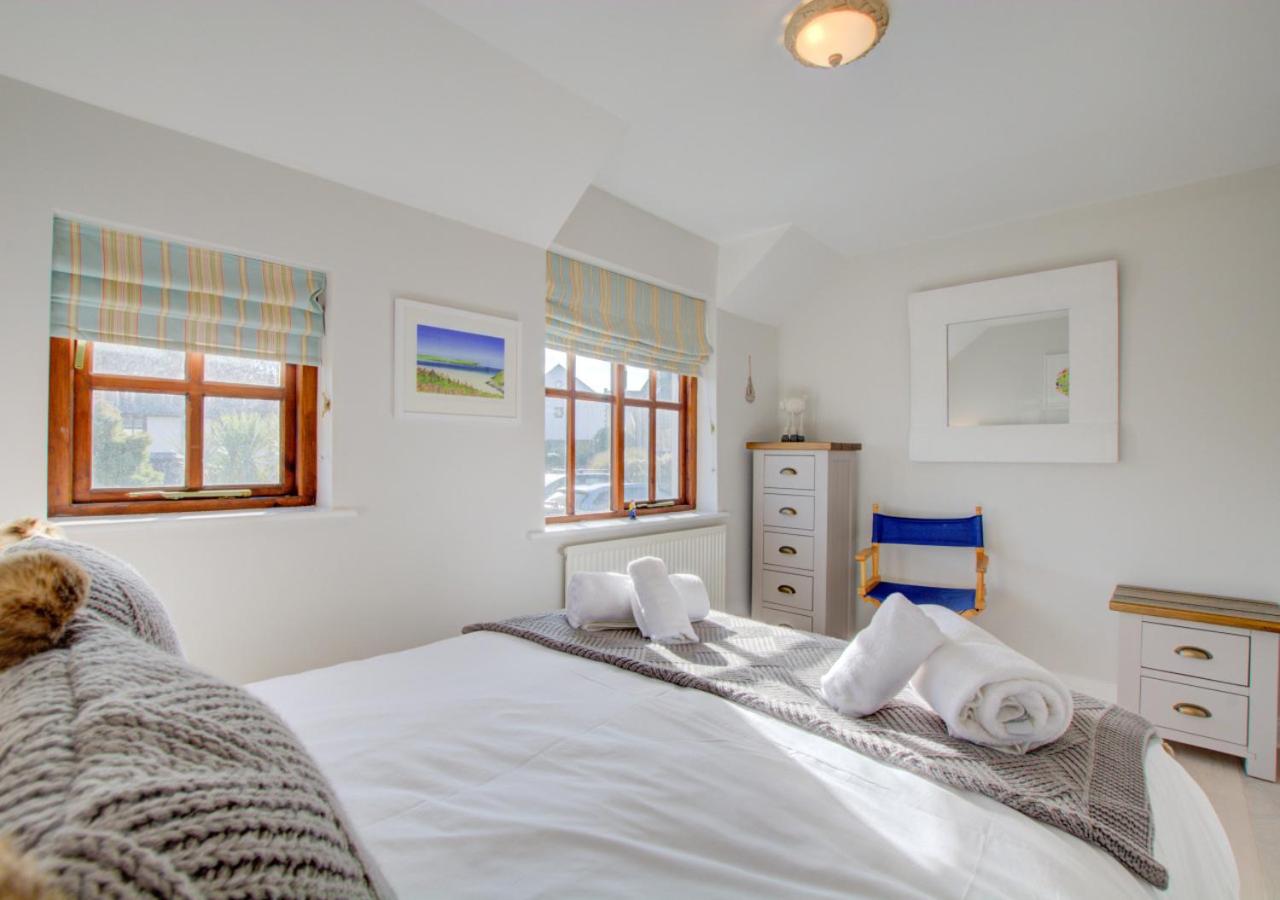 2 Bed in Padstow oc-p00424