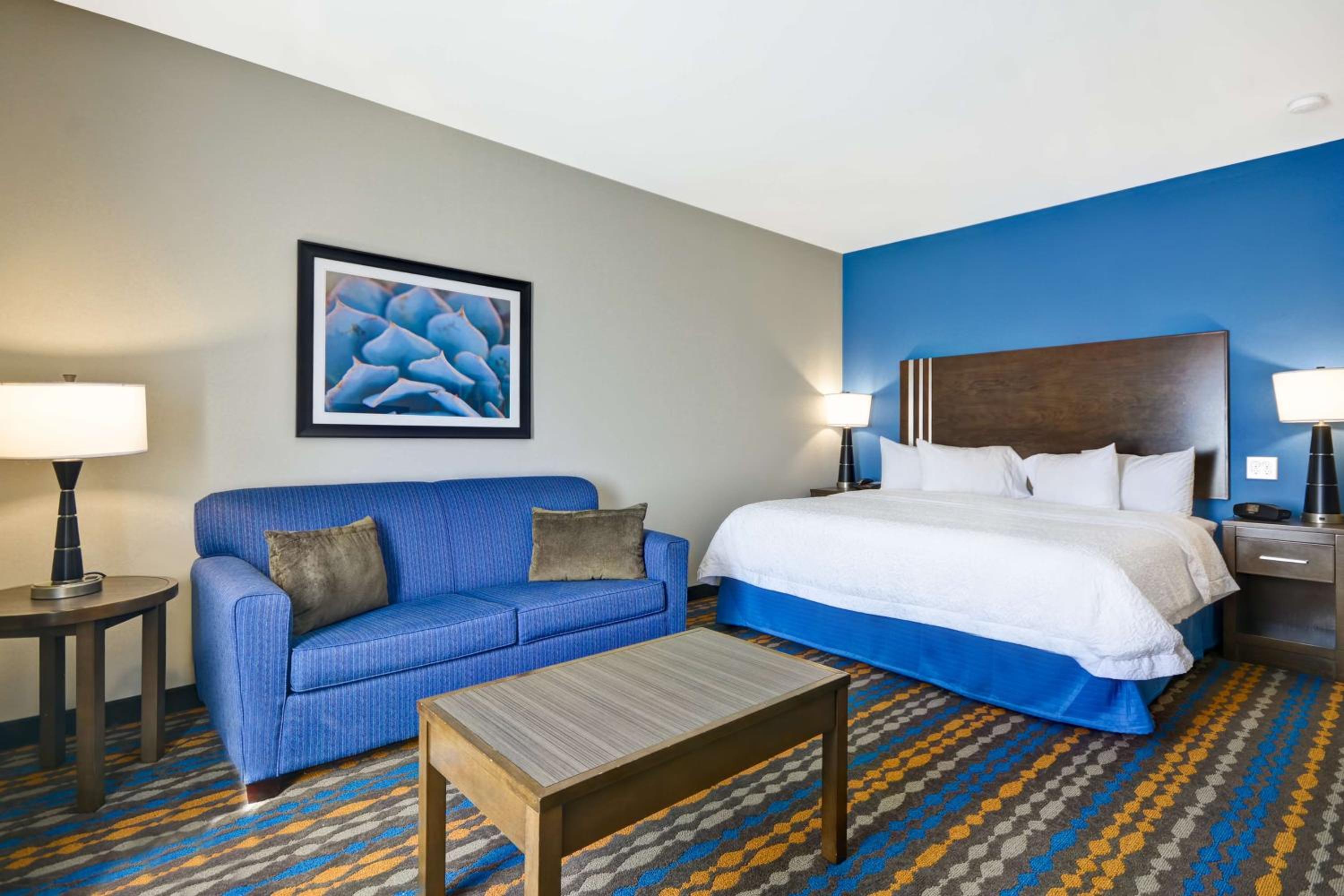 Hampton Inn Kenedy
