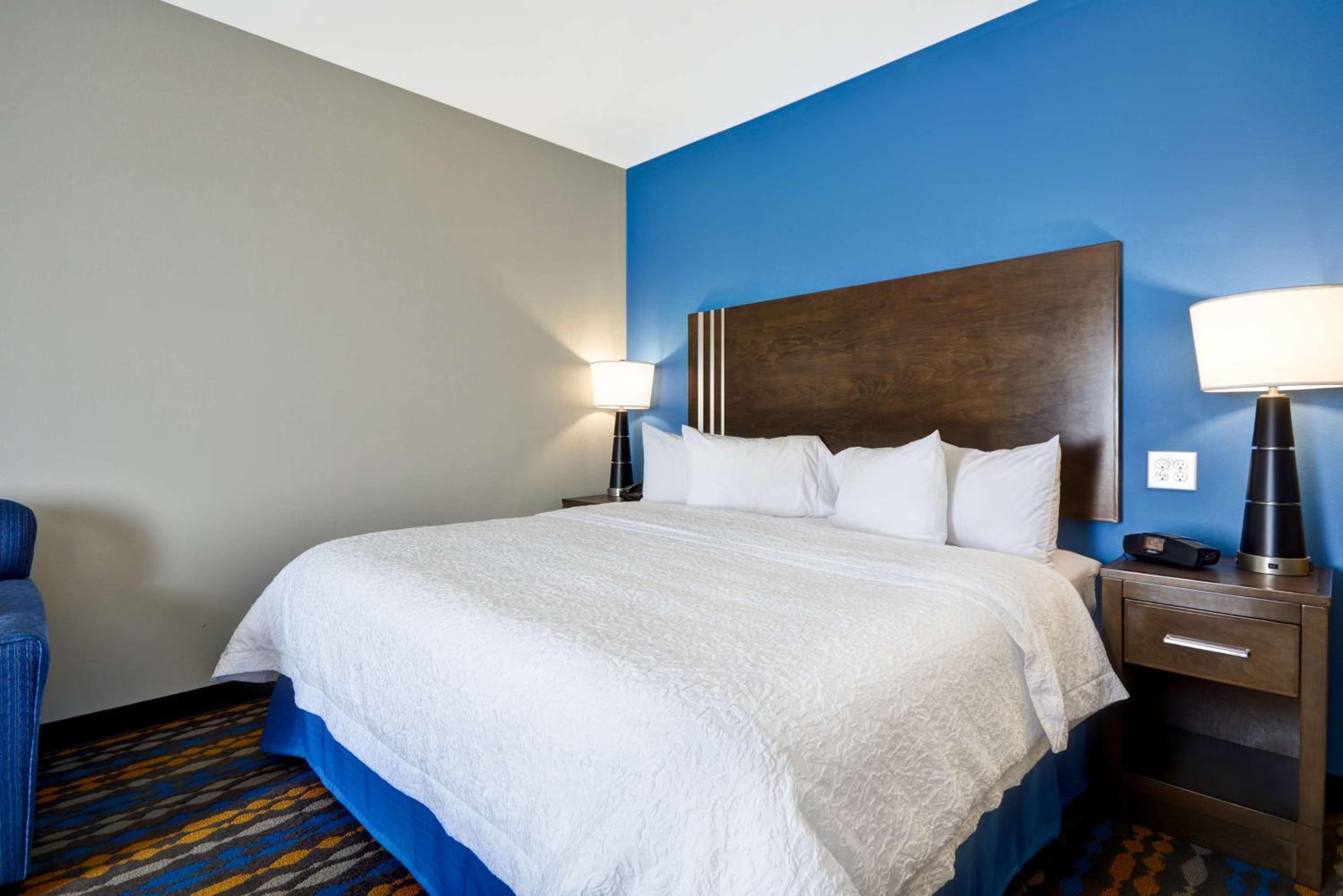 Hampton Inn Kenedy
