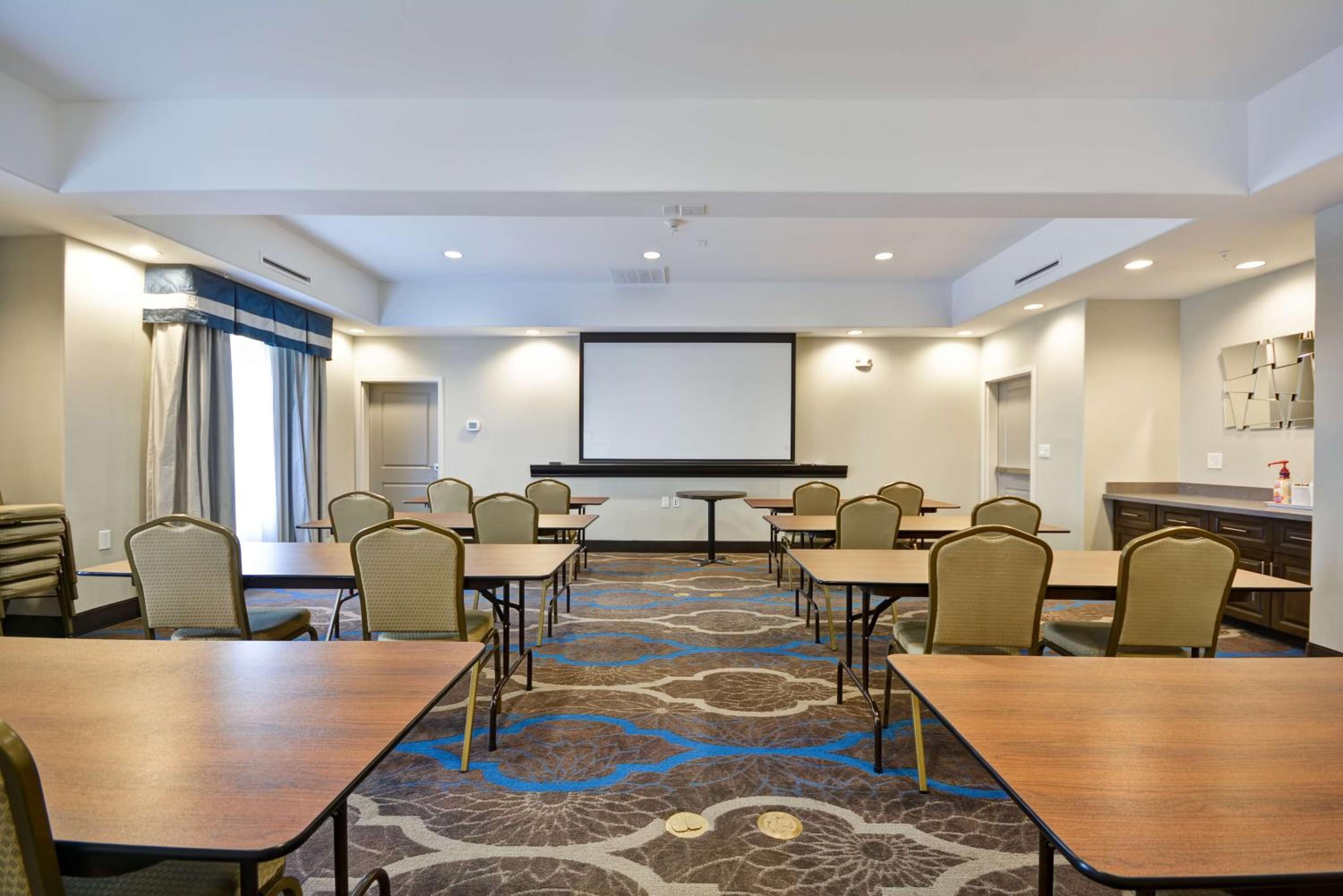 Hampton Inn Kenedy