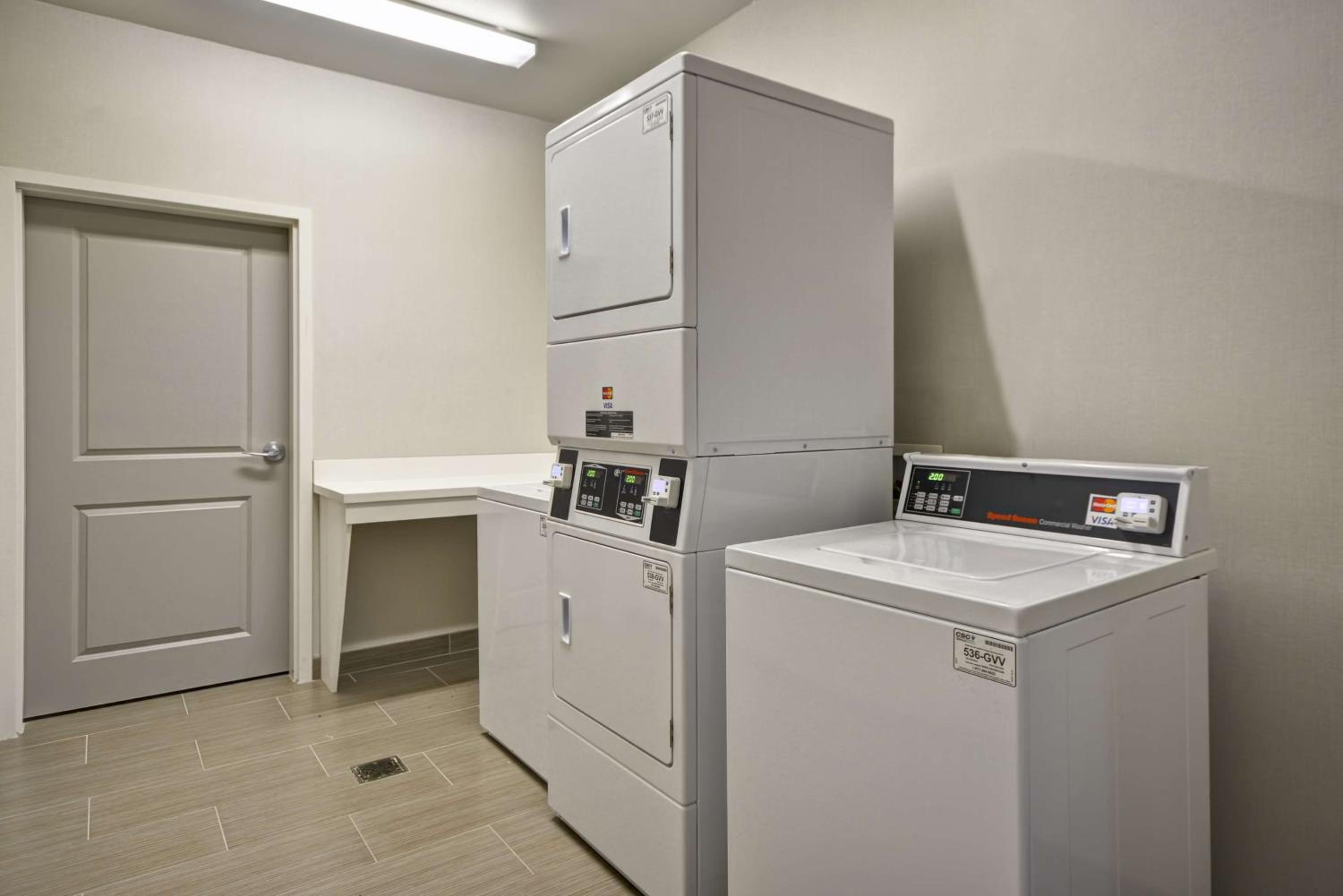 Hampton Inn Kenedy