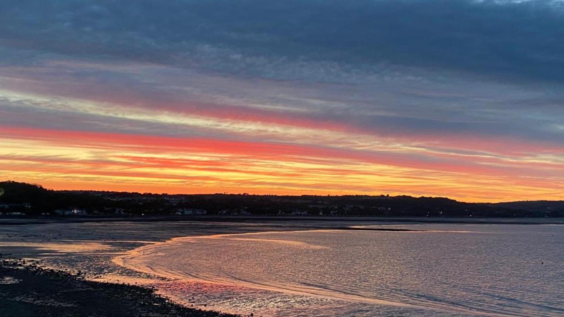 2 Bed in Mumbles oc-hh120