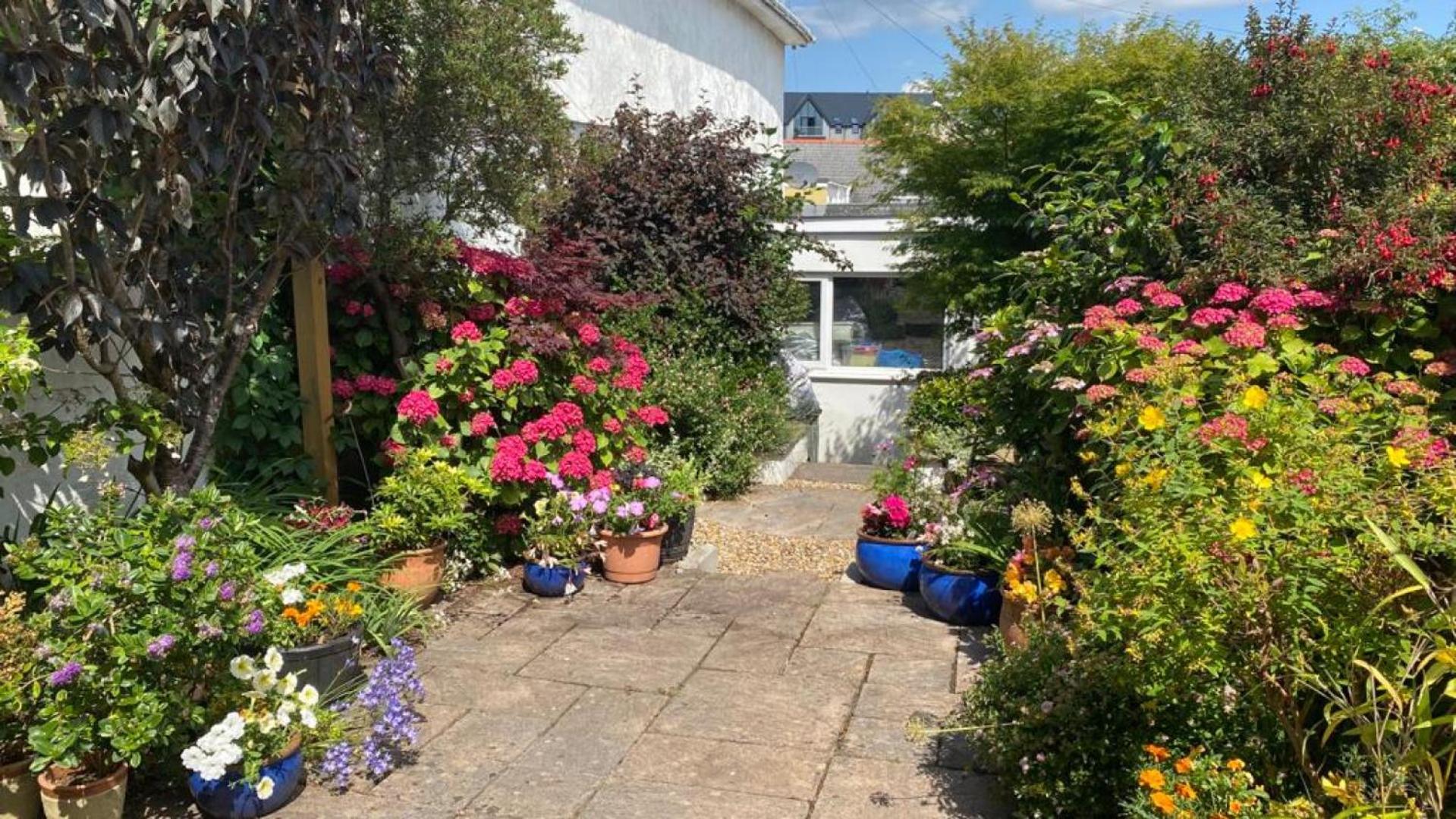 2 Bed in Mumbles oc-hh120