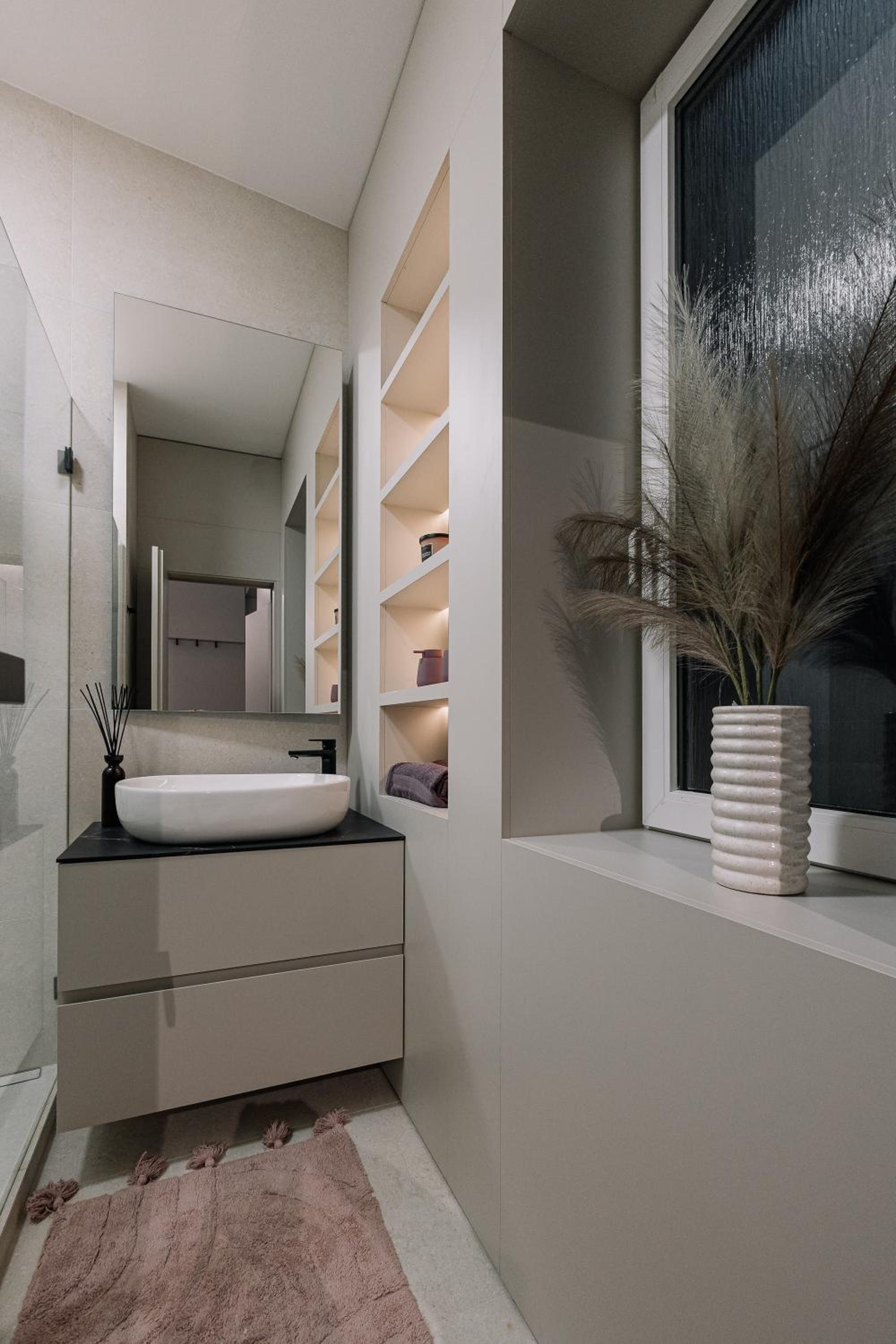 Cherry Apartment