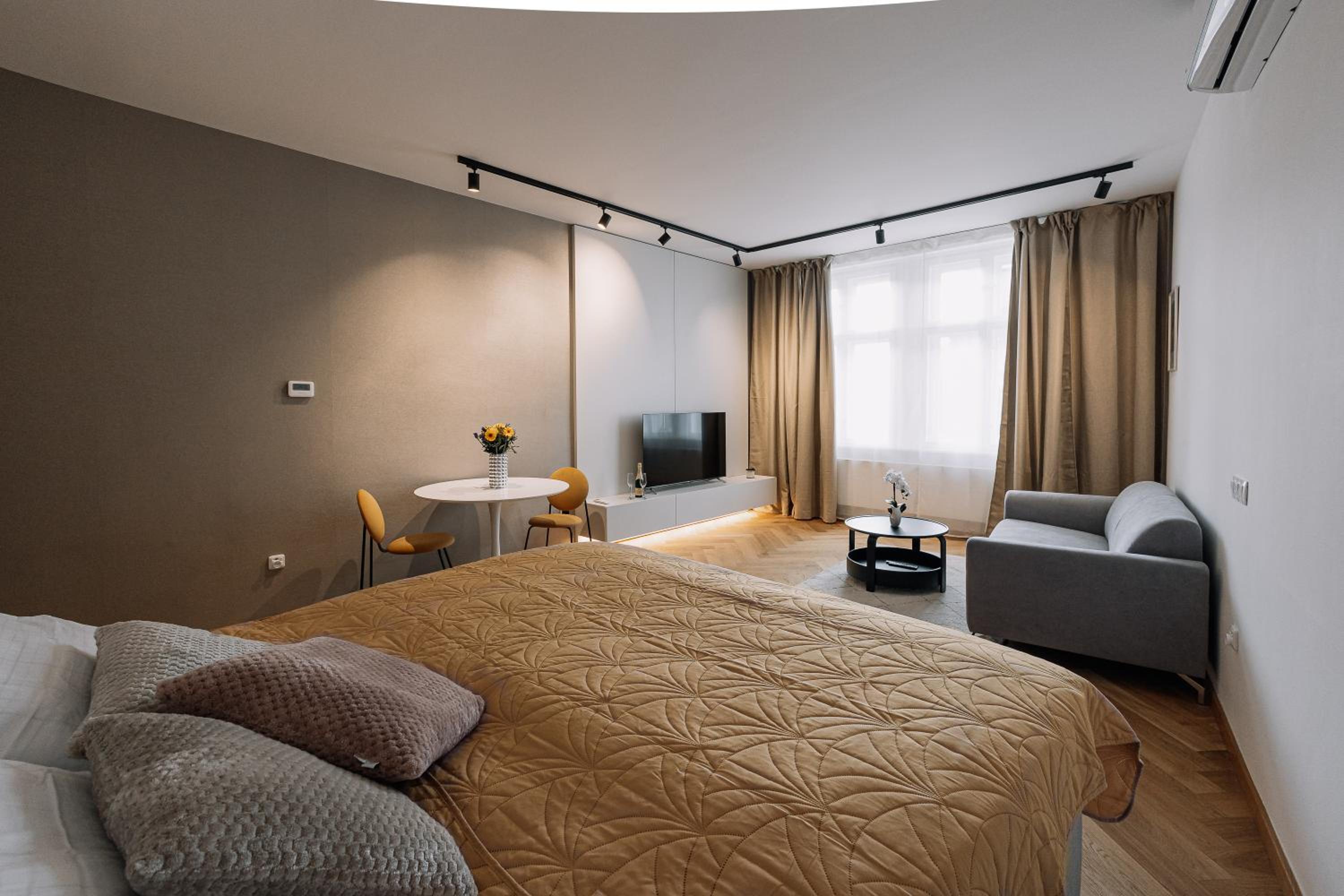 Cherry Apartment