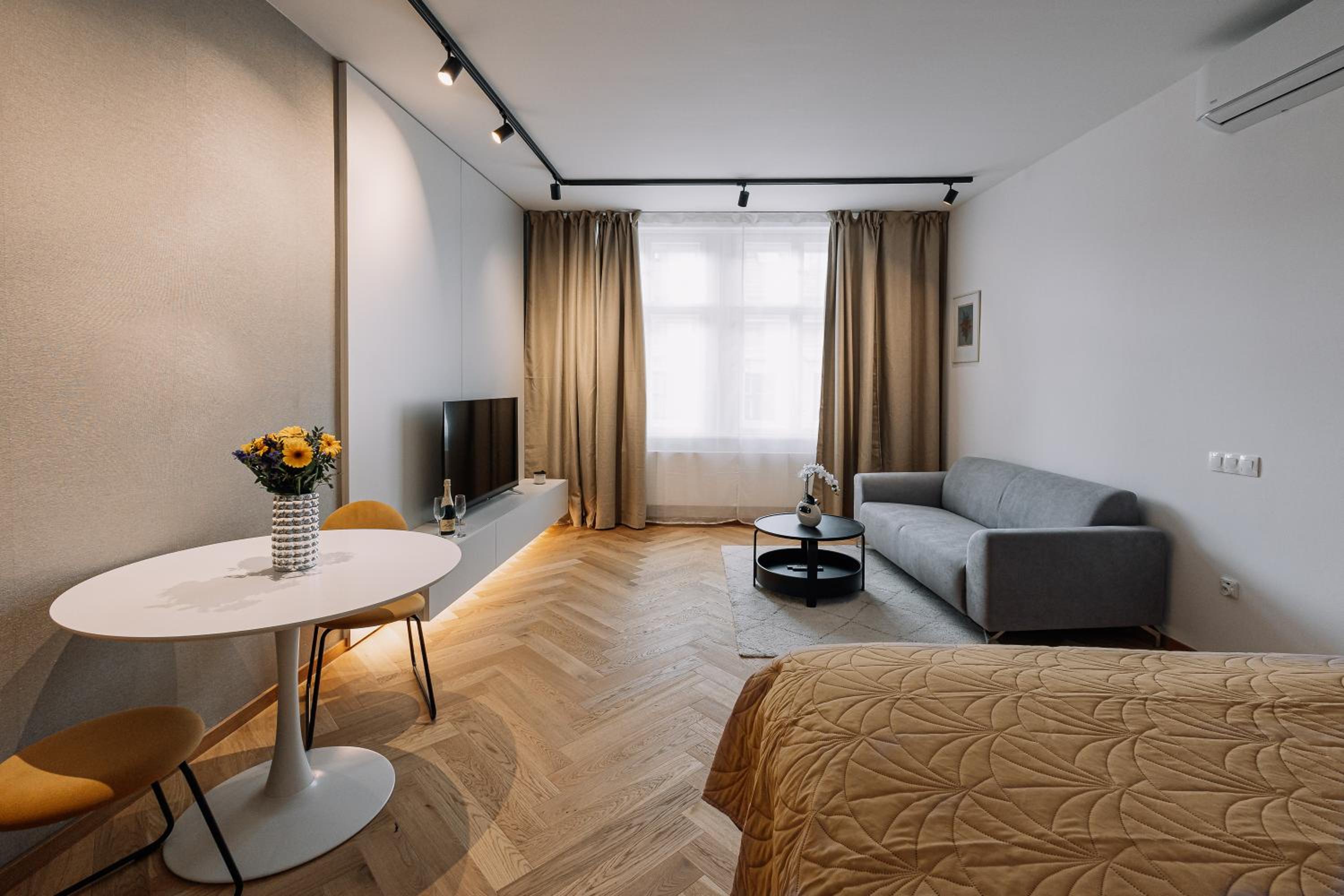Cherry Apartment