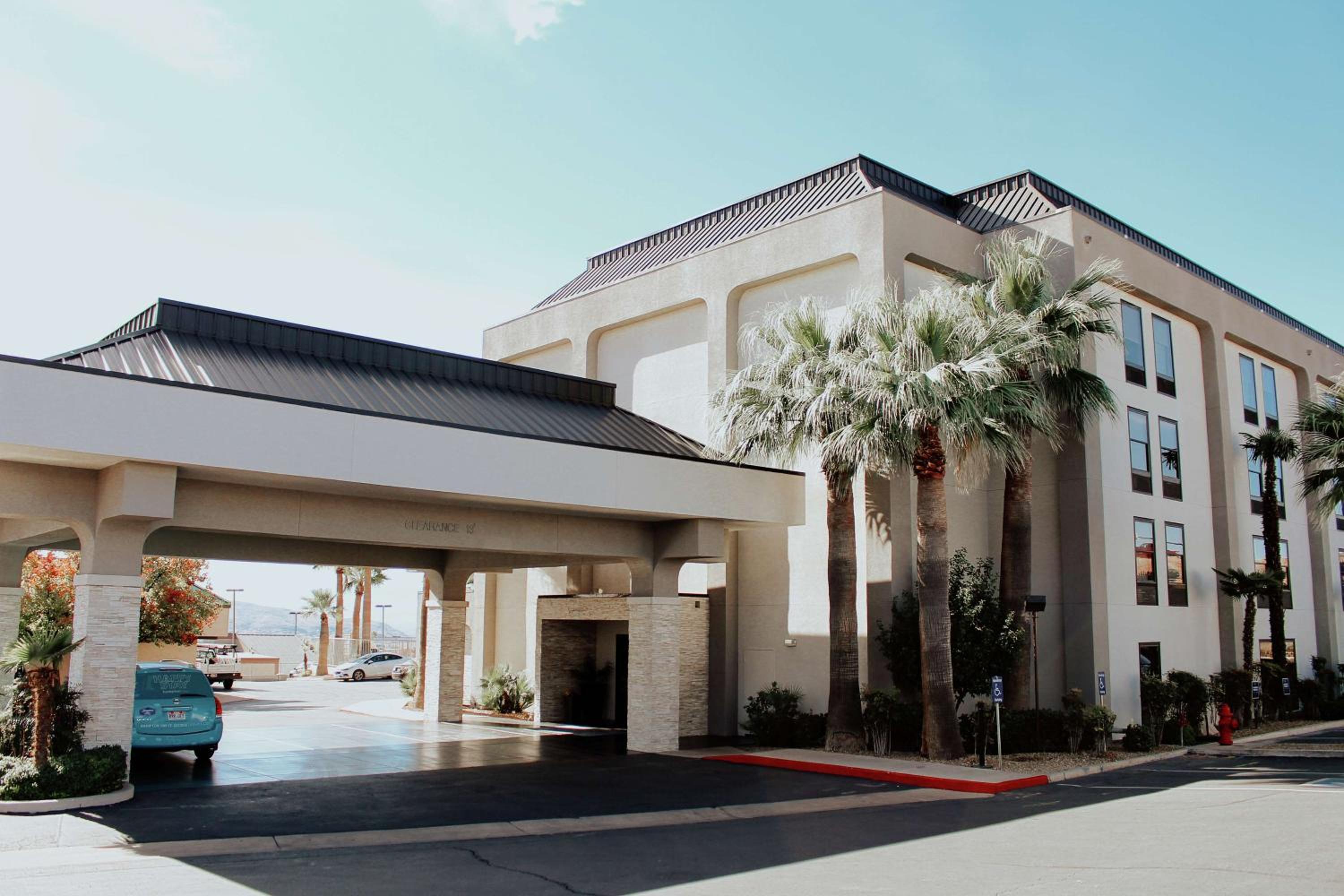Hotel Hampton Inn St. George - Image 1