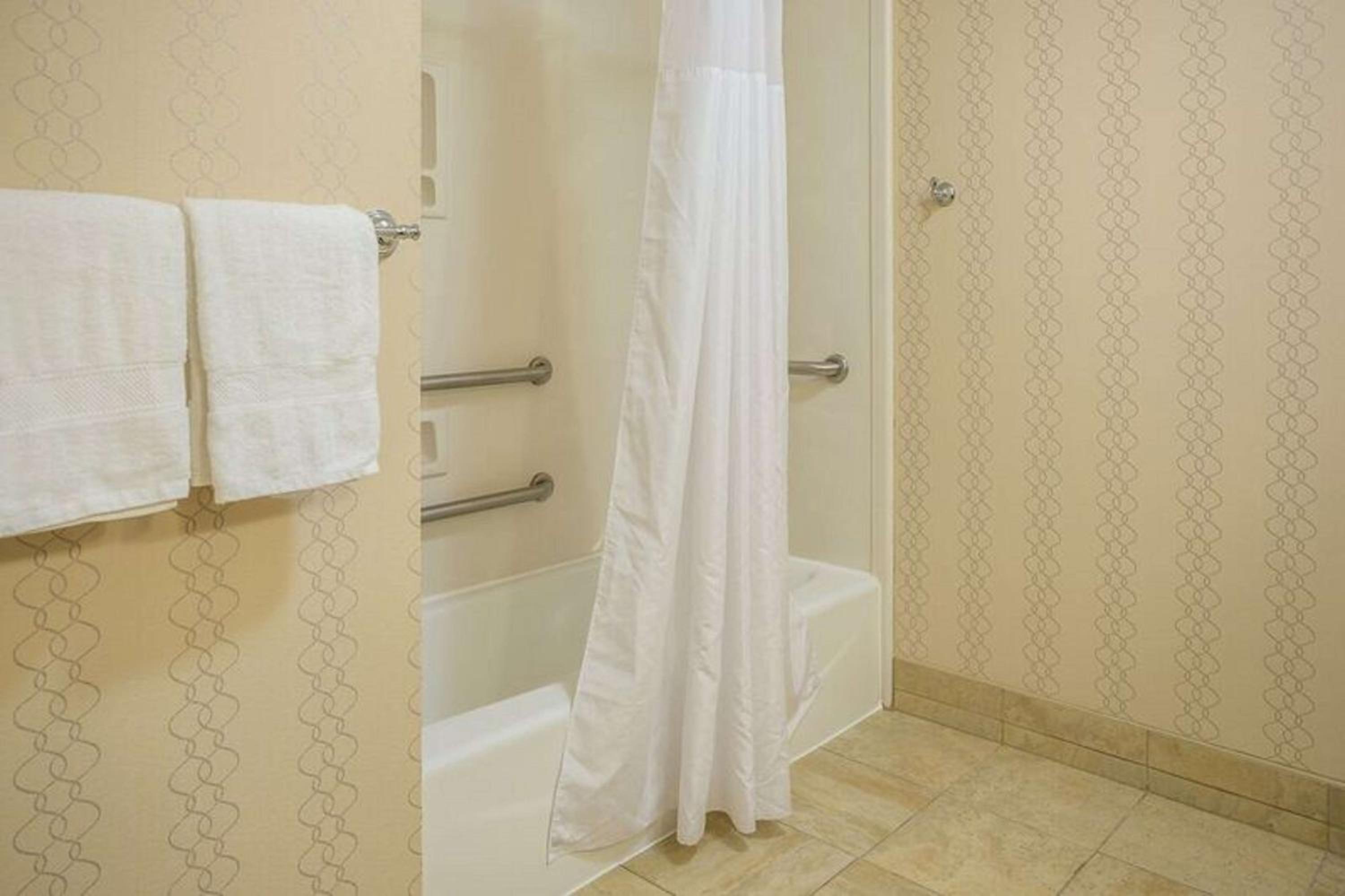 Somerset Vacations - Hampton Inn Somerset - Property Image 2