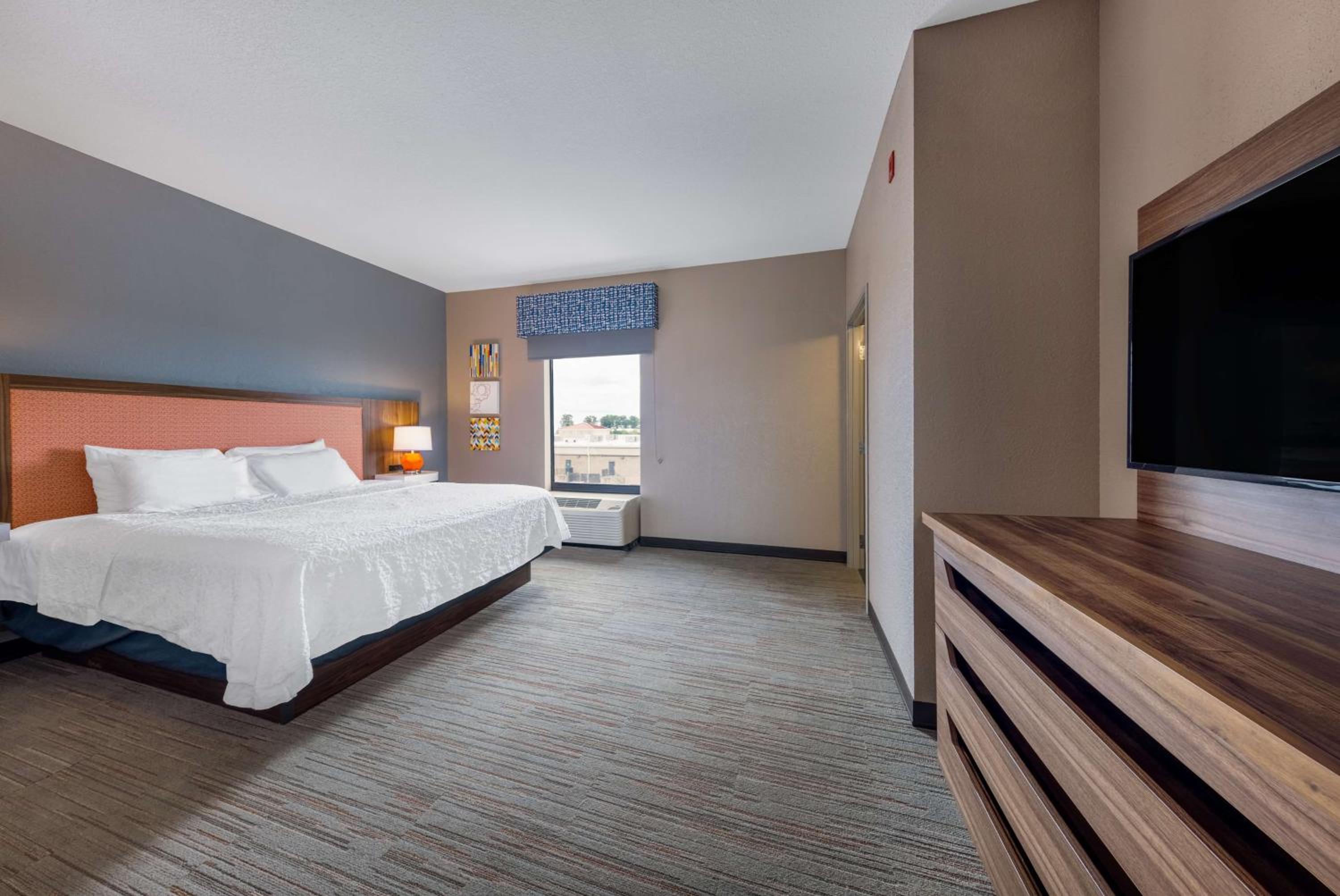 Hampton Inn Saint Robert - Property Image 23