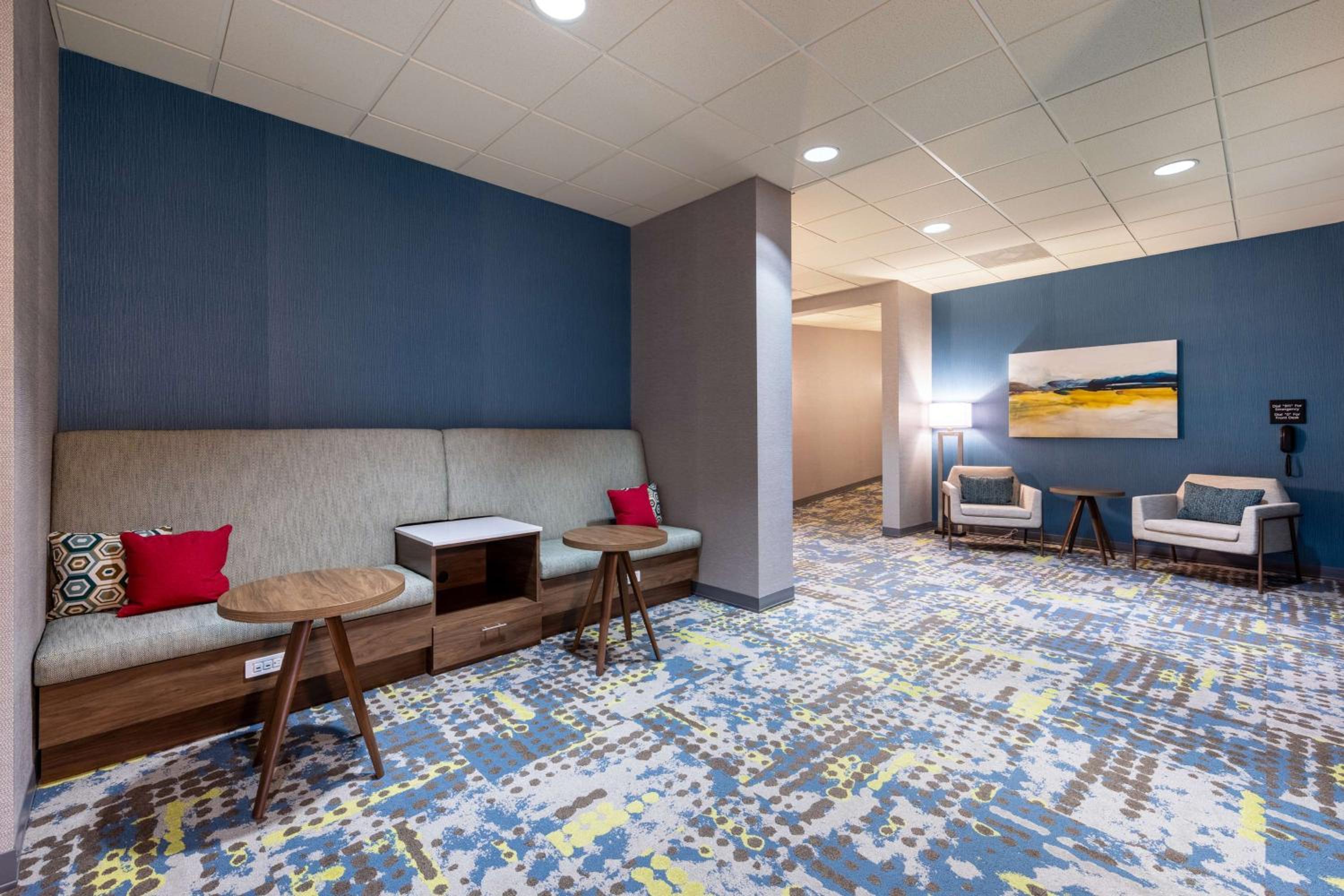 Hampton Inn Saint Robert - Property Image 37