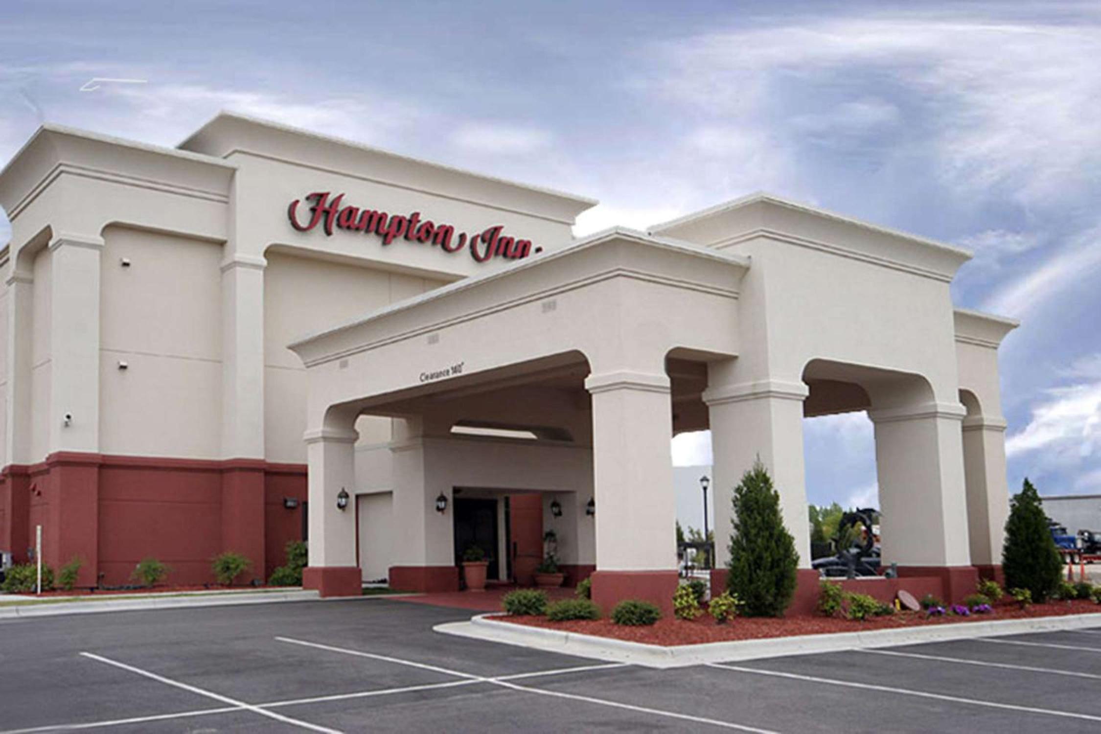 Emporia Vacations - Hampton Inn Stony Creek - Property Image 1