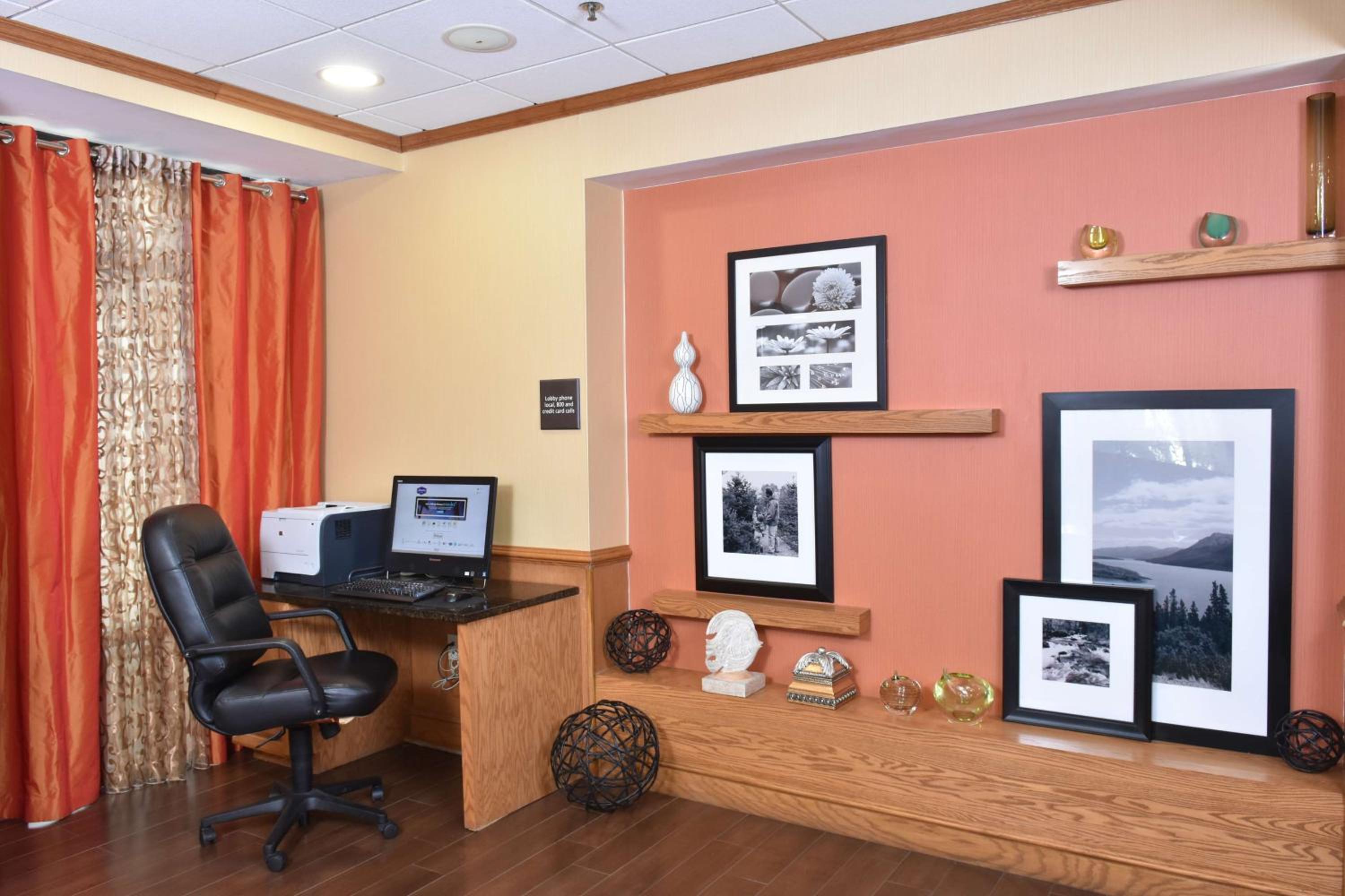 Emporia Vacations - Hampton Inn Stony Creek - Property Image 2